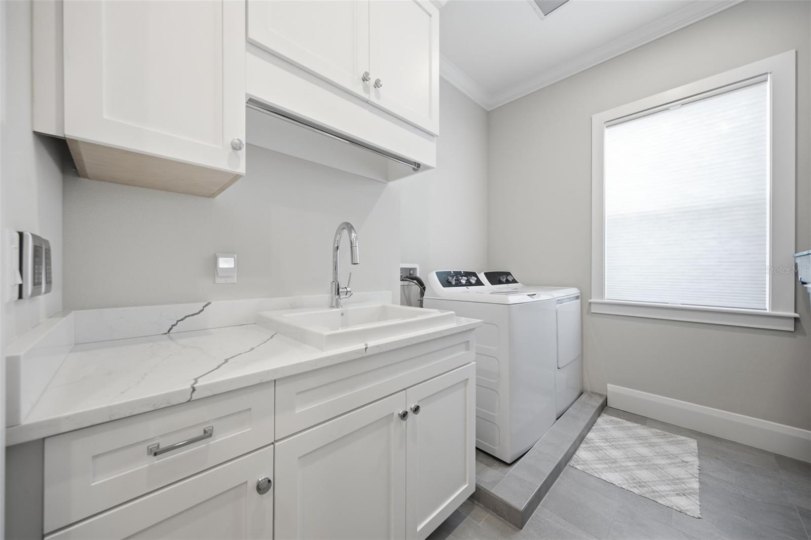 210 S Shore Crest Dr Property Photo 48