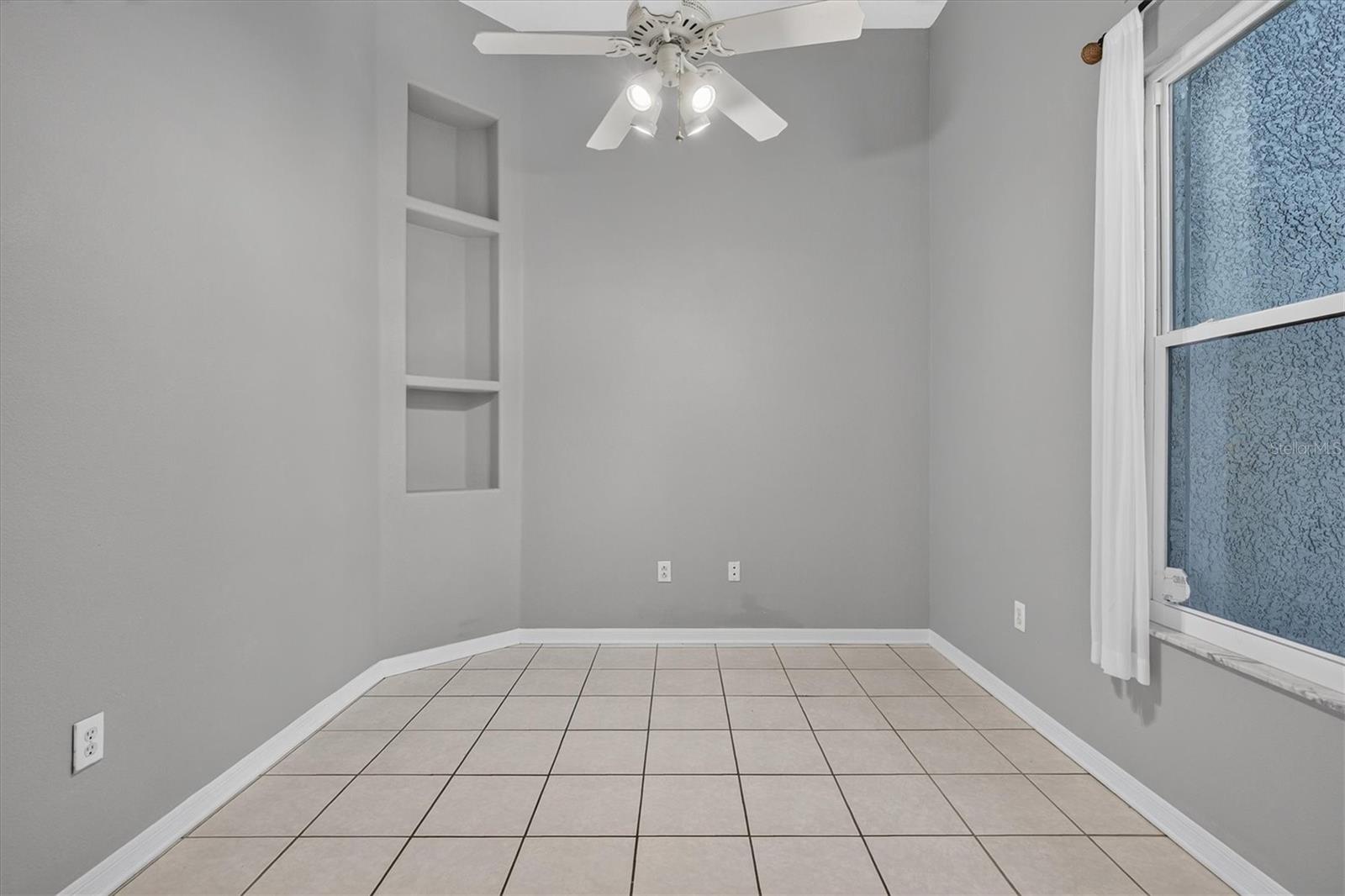 1809 Longview Ln Property Photo 7