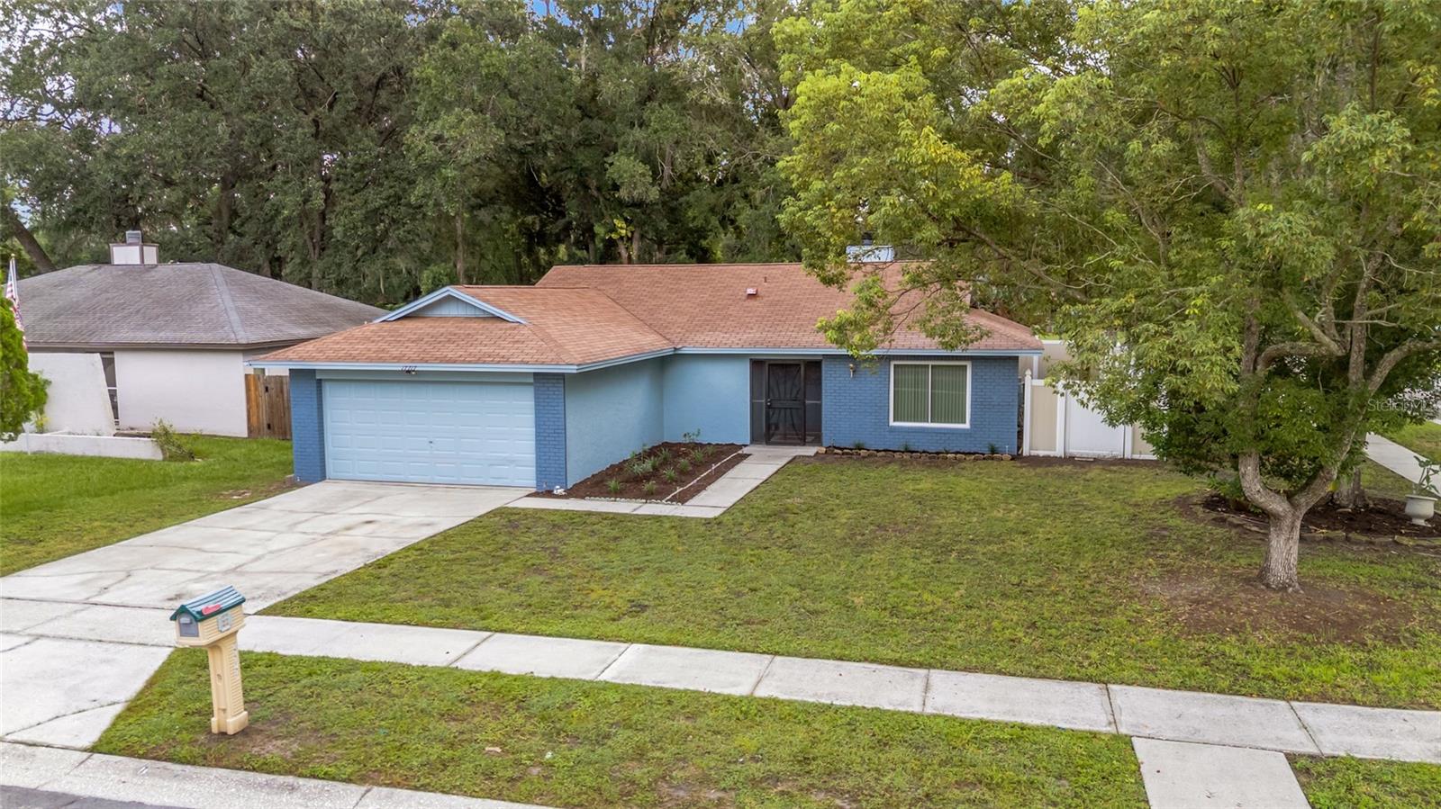 17717 Cranbrook Dr Property Photo 3