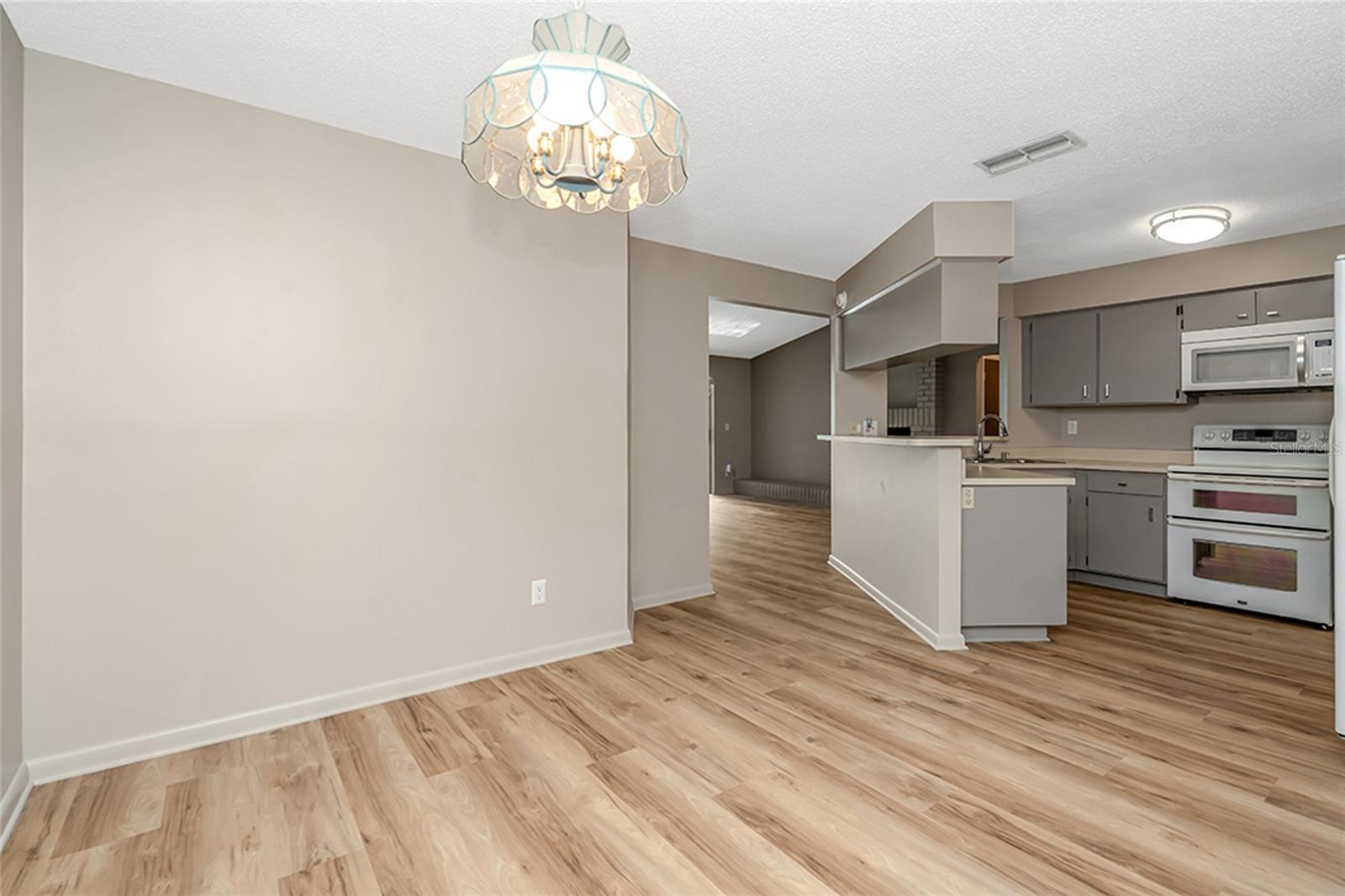 17717 Cranbrook Dr Property Photo 22