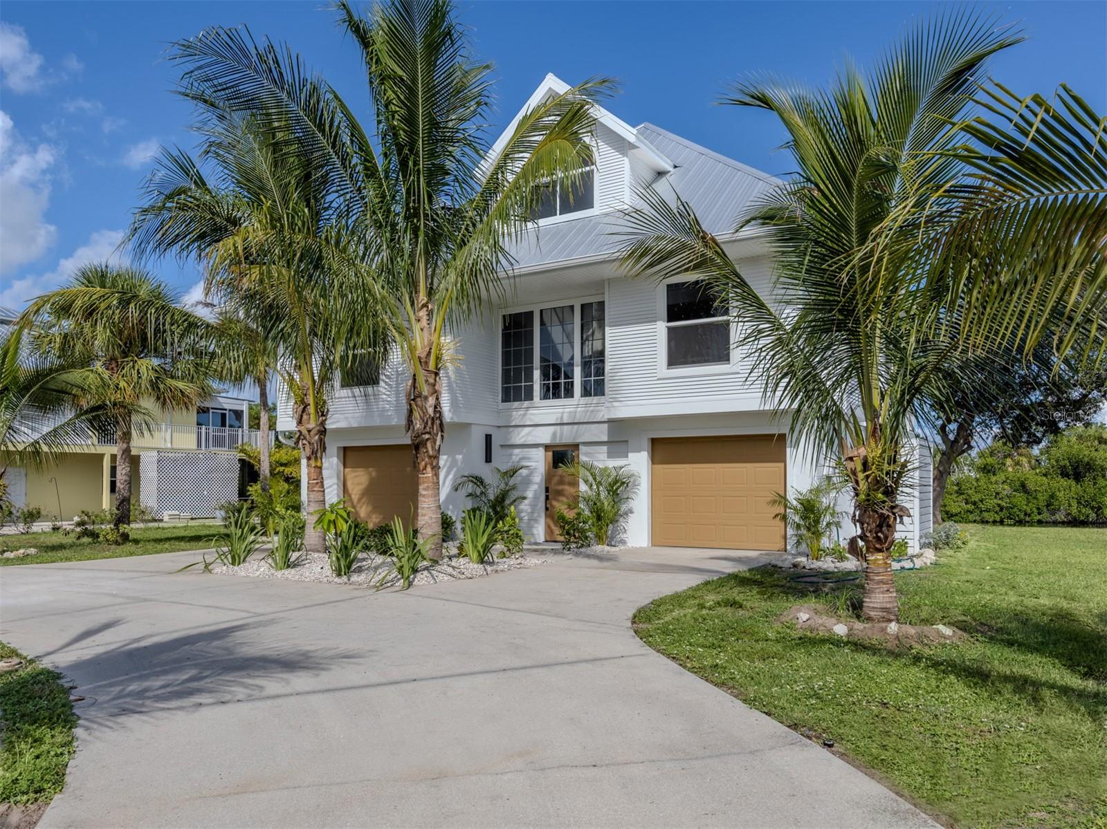 13075 Via Cassia Property Photo 1