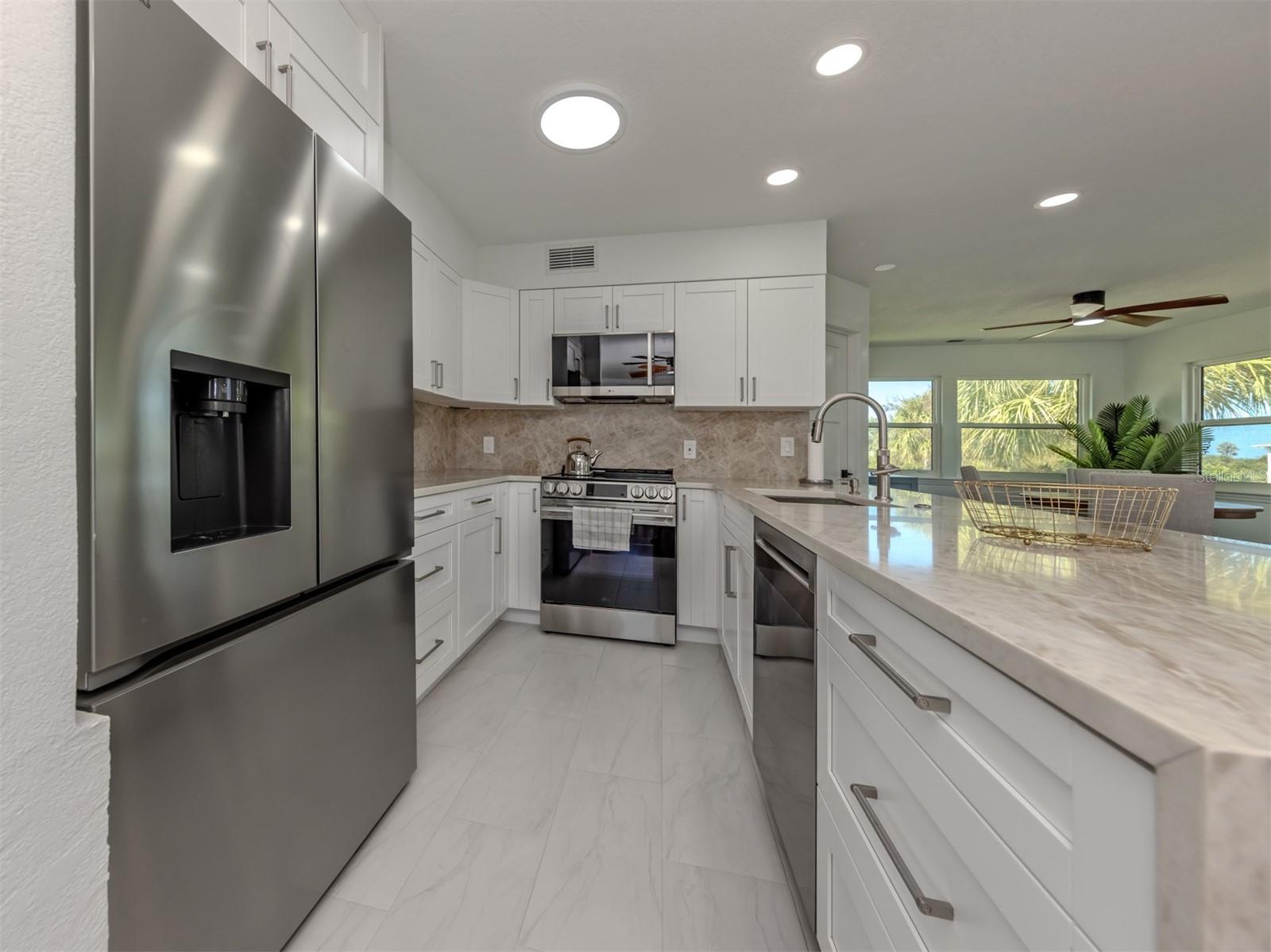 13075 Via Cassia Property Photo 8