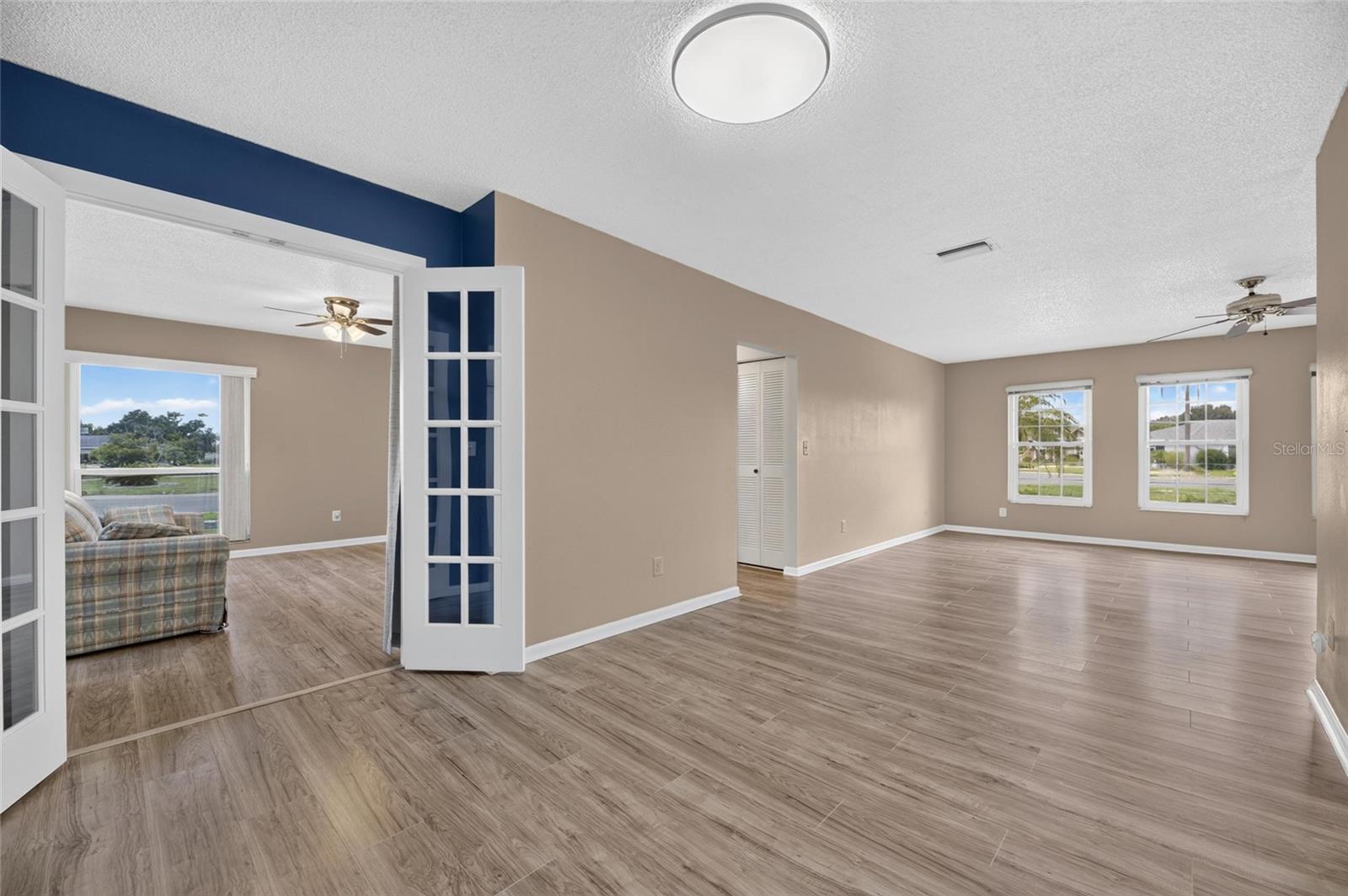 1743 Coco Palm Cir Property Photo 11