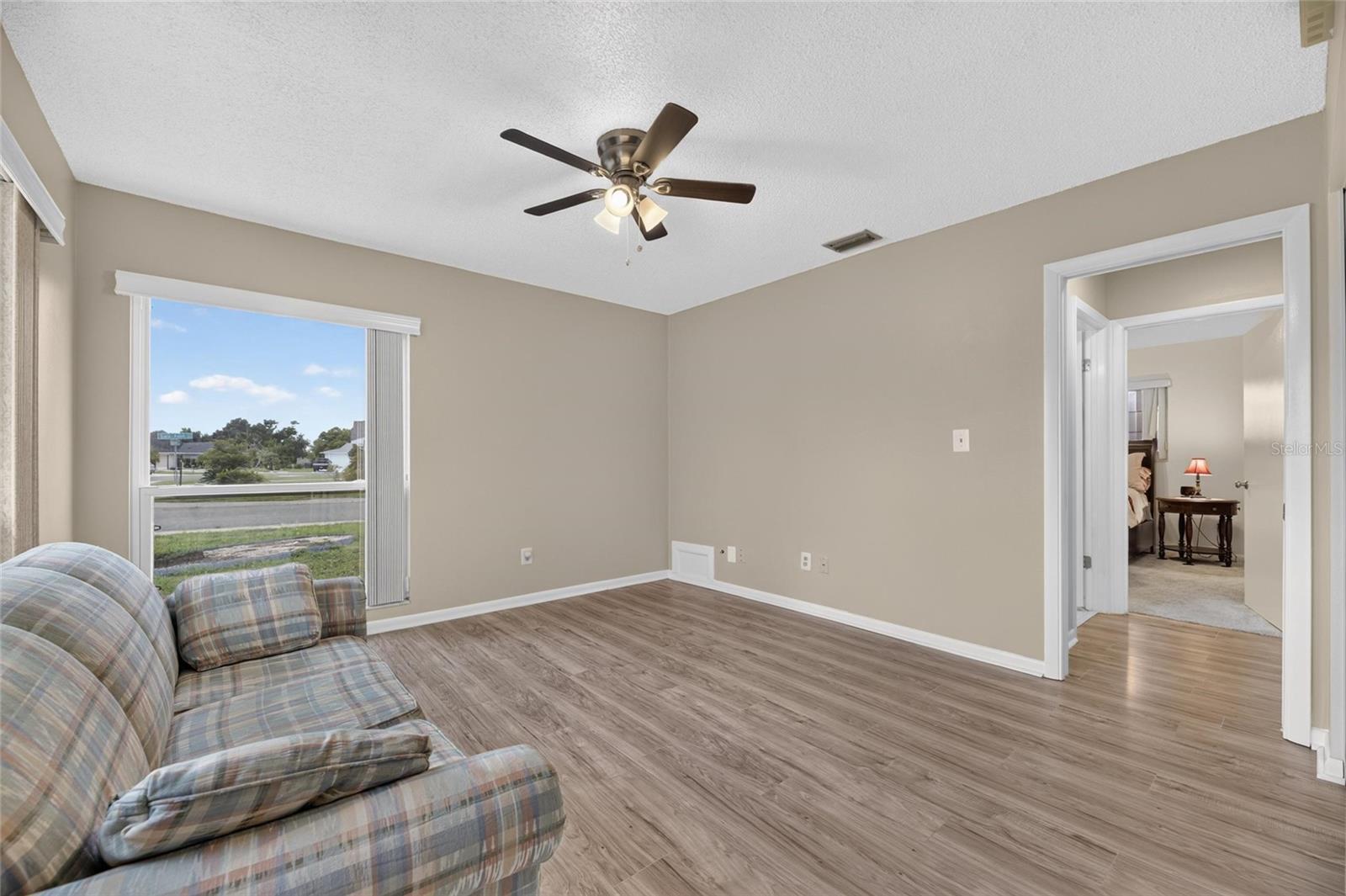 1743 Coco Palm Cir Property Photo 12