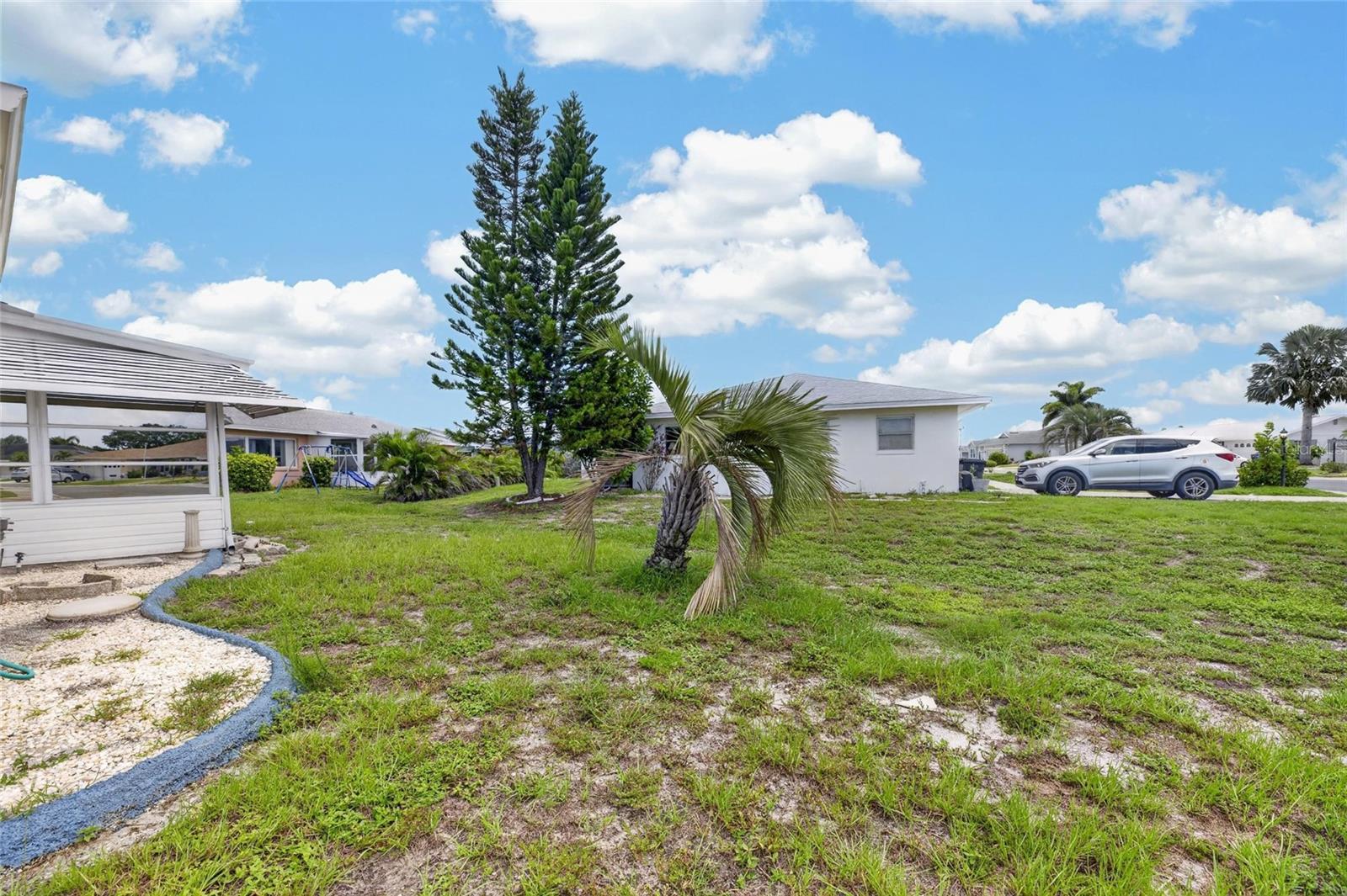 1743 Coco Palm Cir Property Photo 37