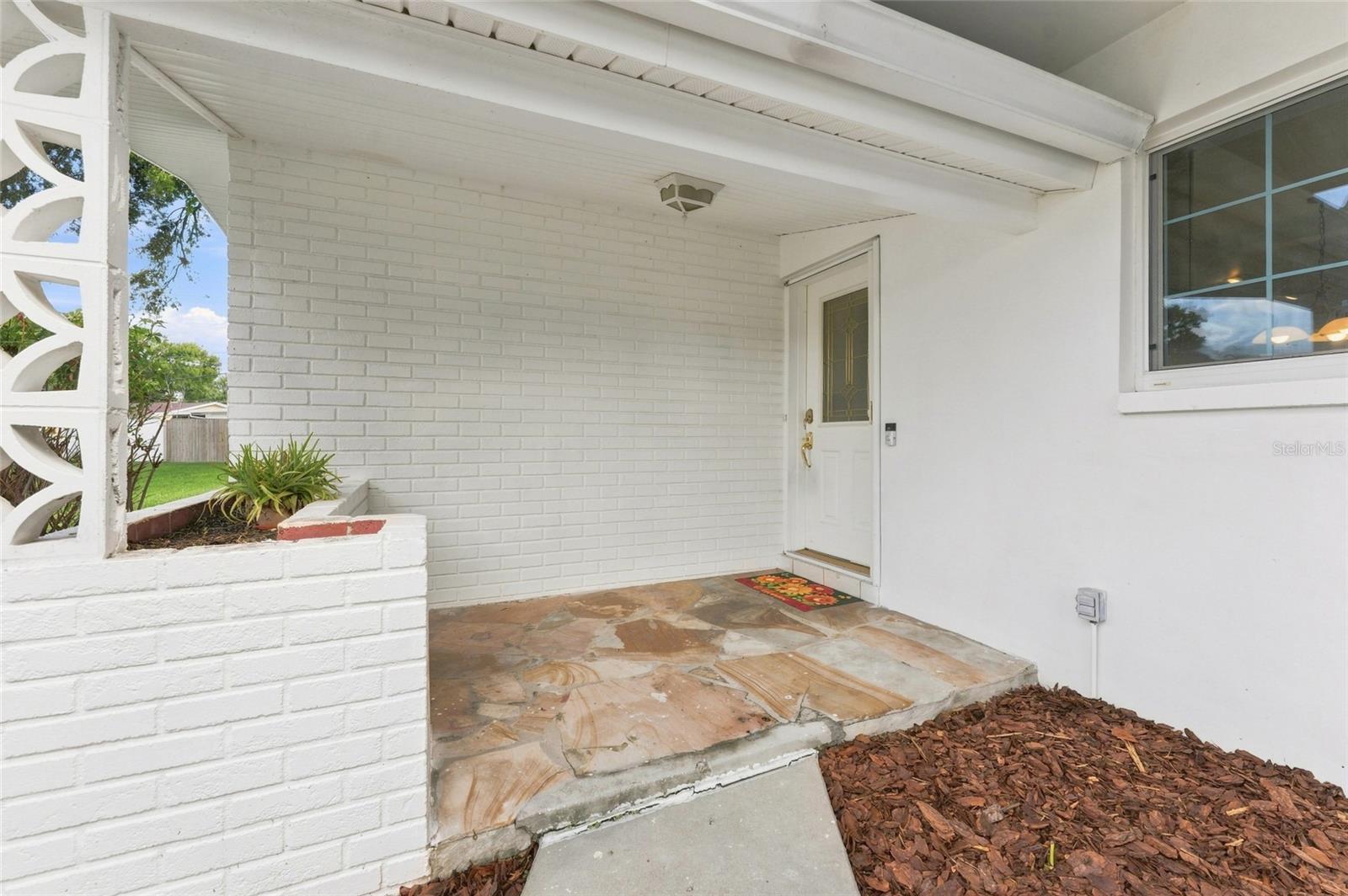 1773 London Ln Property Photo 9
