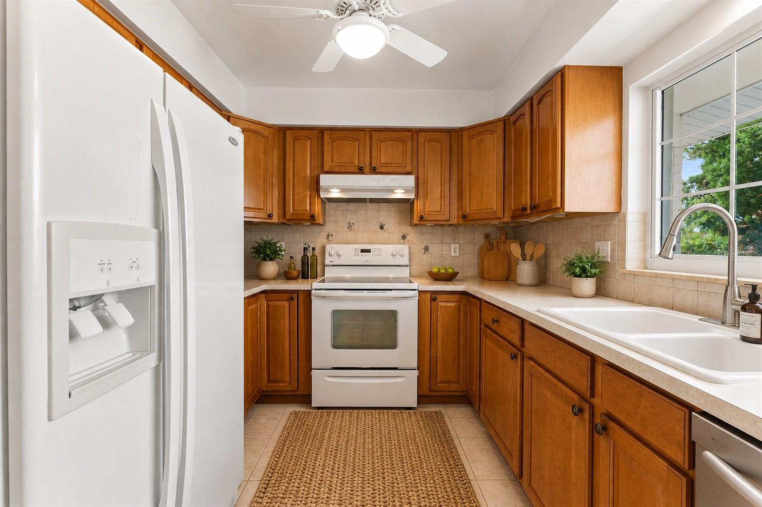 1773 London Ln Property Photo 25