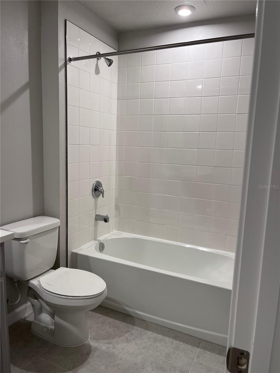 2345 Summerlit St Property Photo 23