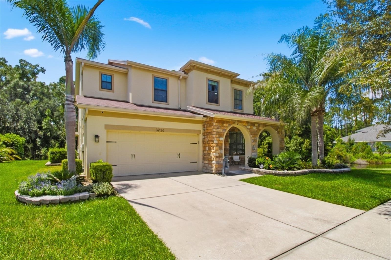 32126 Garden Alcove Loop Property Photo 1
