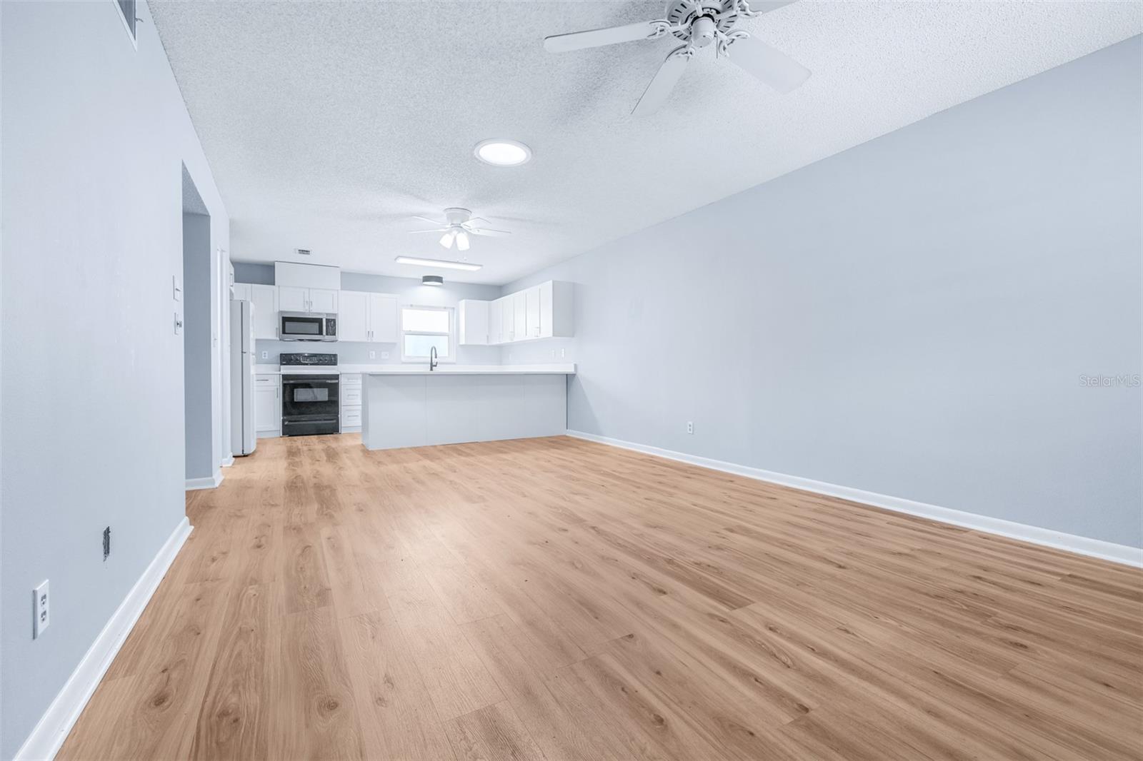13940 Anona Heights Dr #70 Property Photo 8