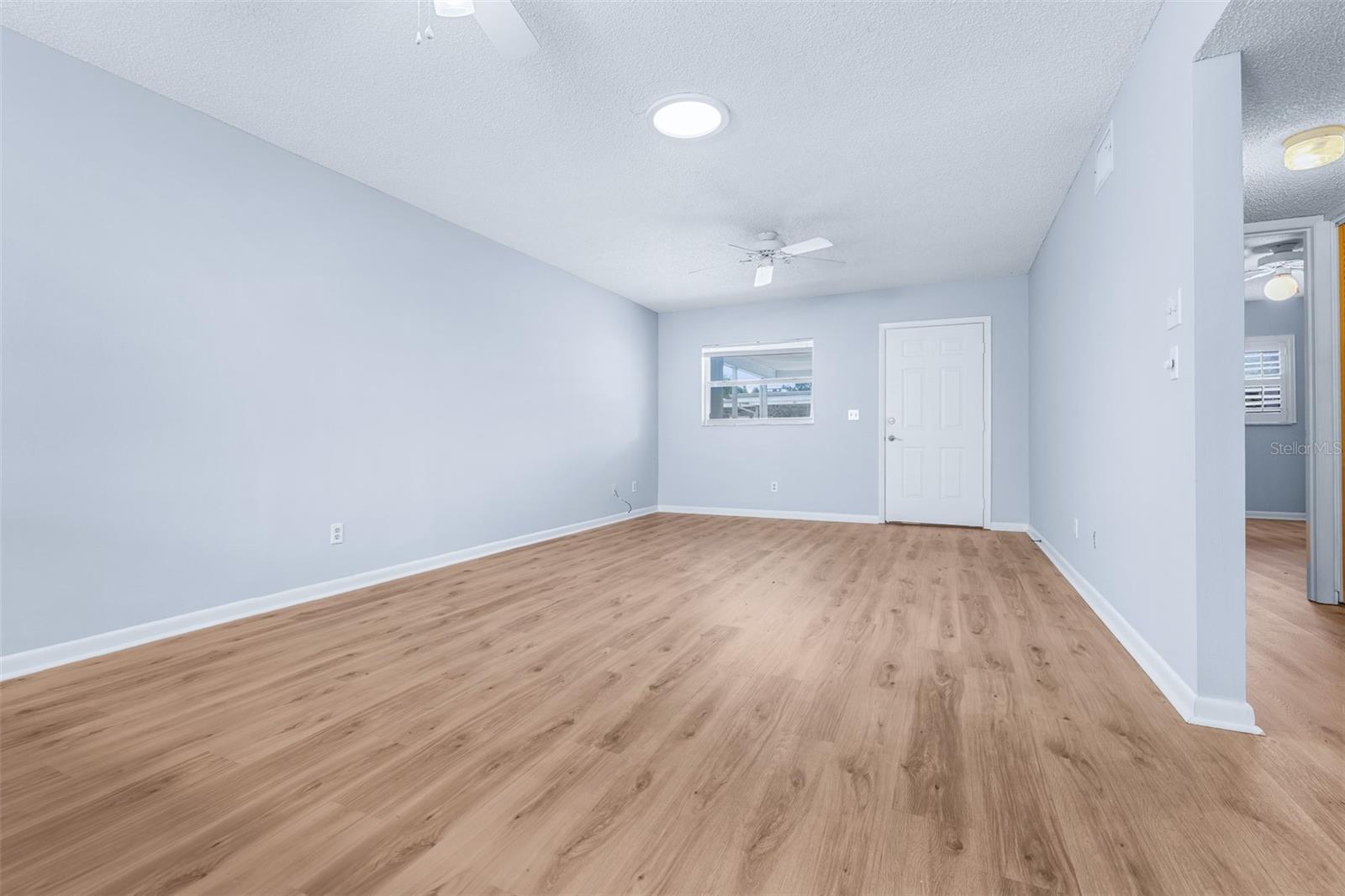13940 Anona Heights Dr #70 Property Photo 10