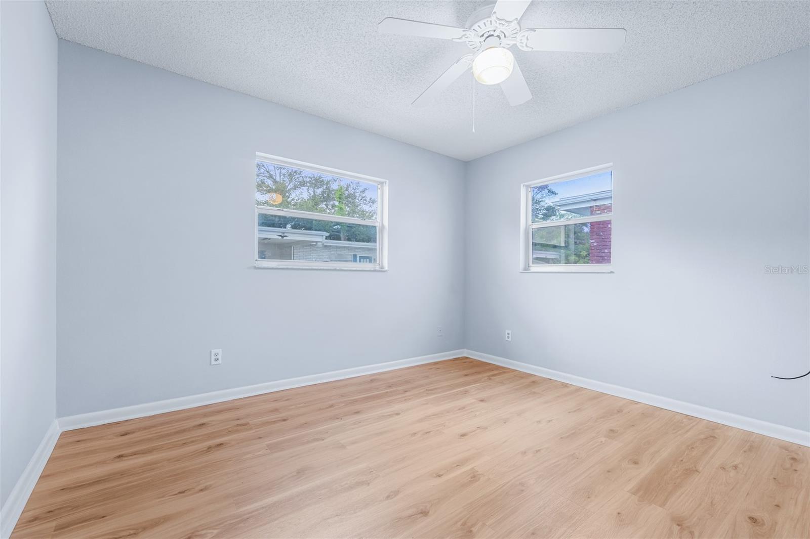 13940 Anona Heights Dr #70 Property Photo 19