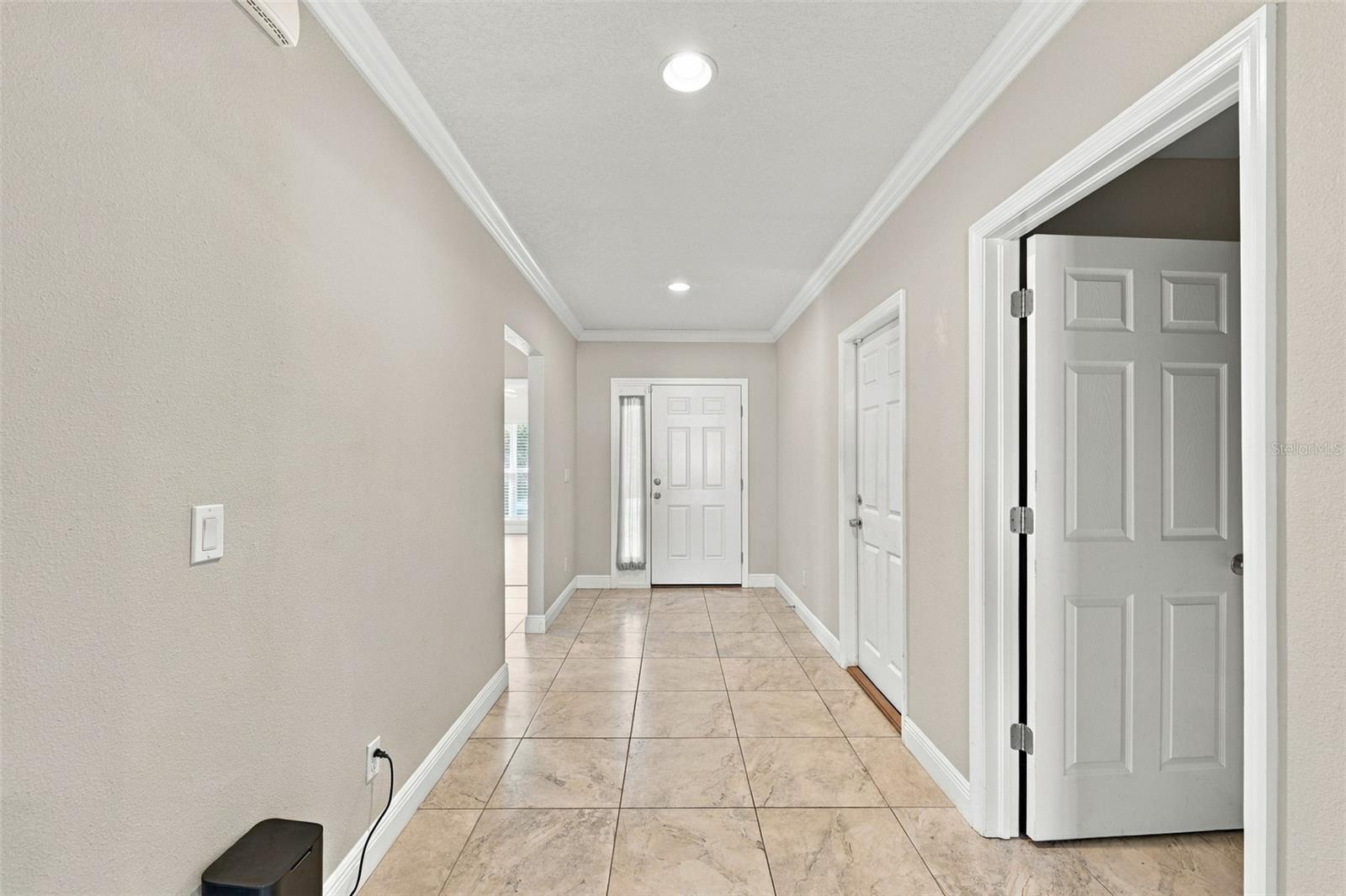 232 Clayton St Property Photo 4