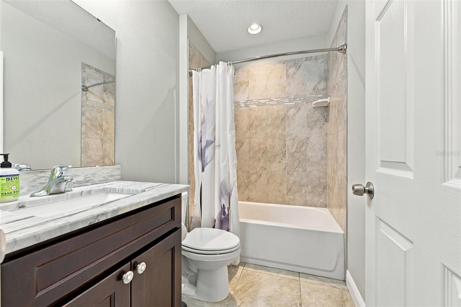 232 Clayton St Property Photo 29
