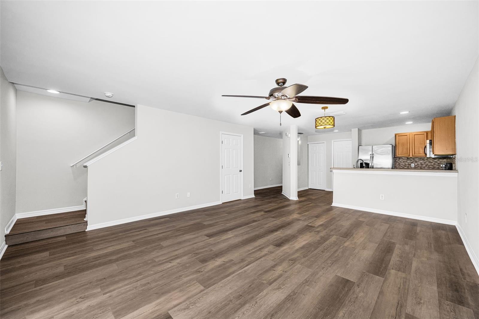 8013 Sutton Terrace Ln Property Photo 11