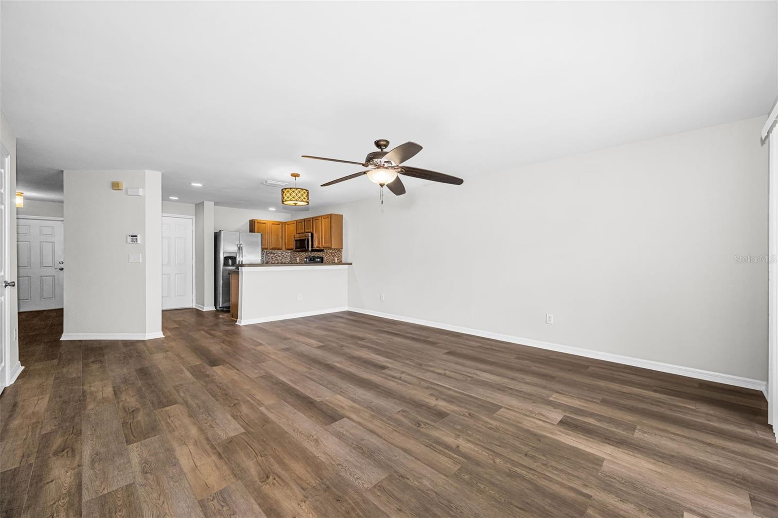 8013 Sutton Terrace Ln Property Photo 14