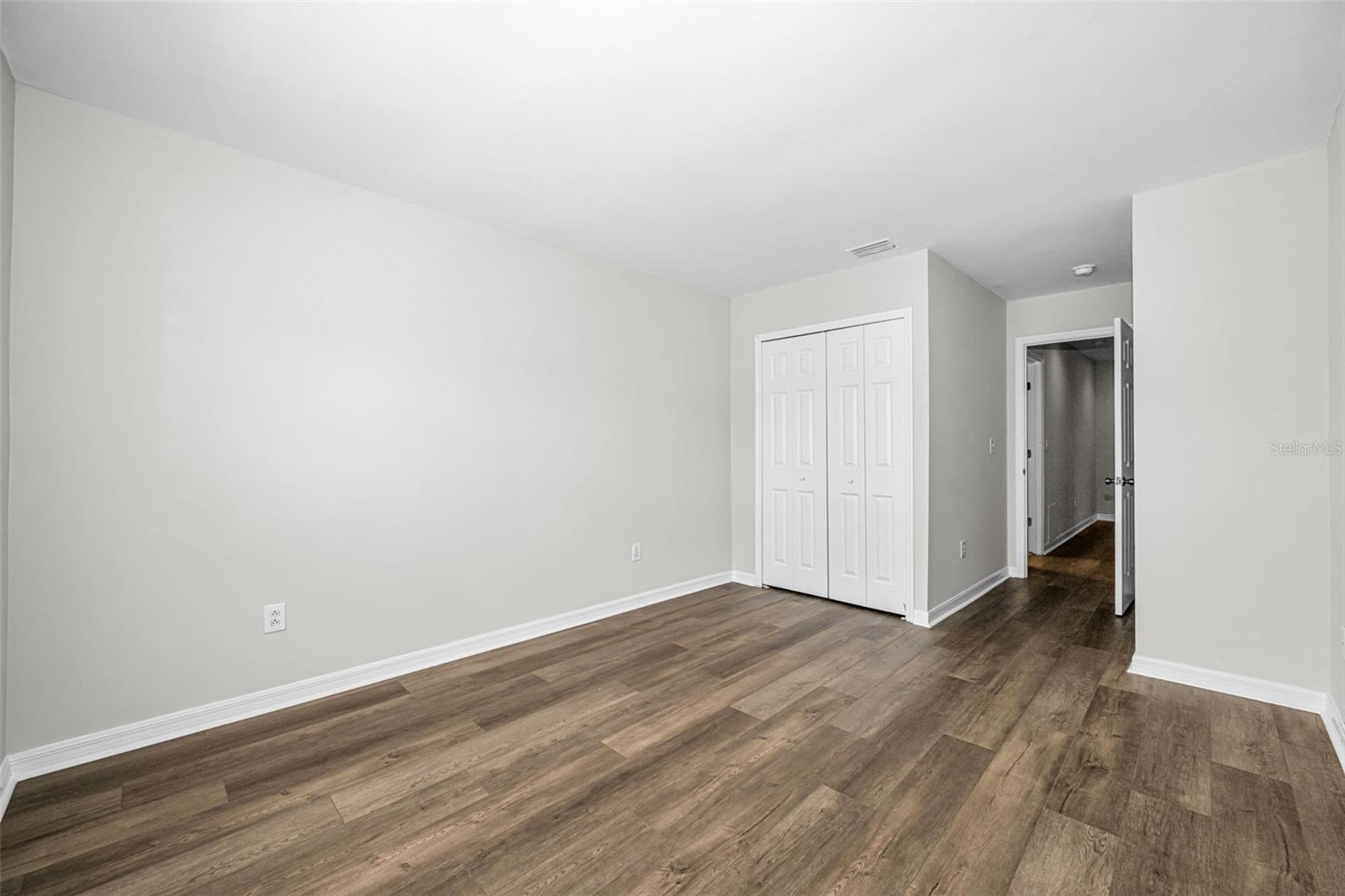 8013 Sutton Terrace Ln Property Photo 25