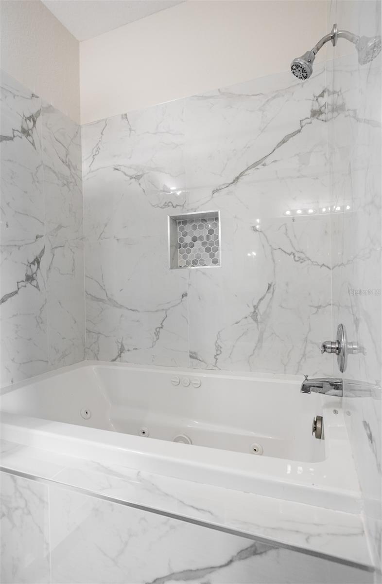 2717 Via Cipriani #621b Property Photo 23