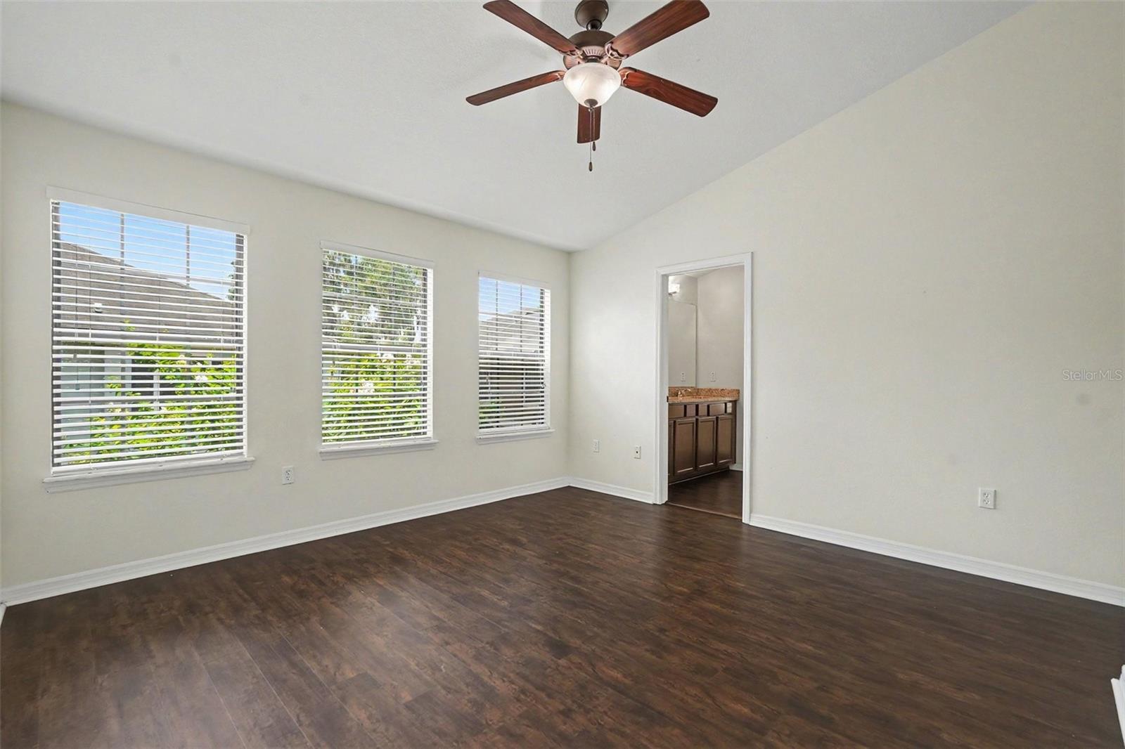 5520 Kinglethill Dr Property Photo 9
