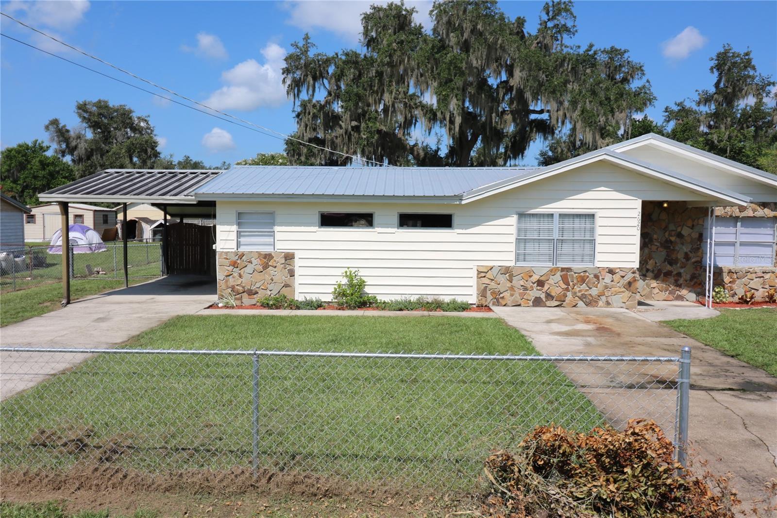 2620 Howard St Property Photo 1