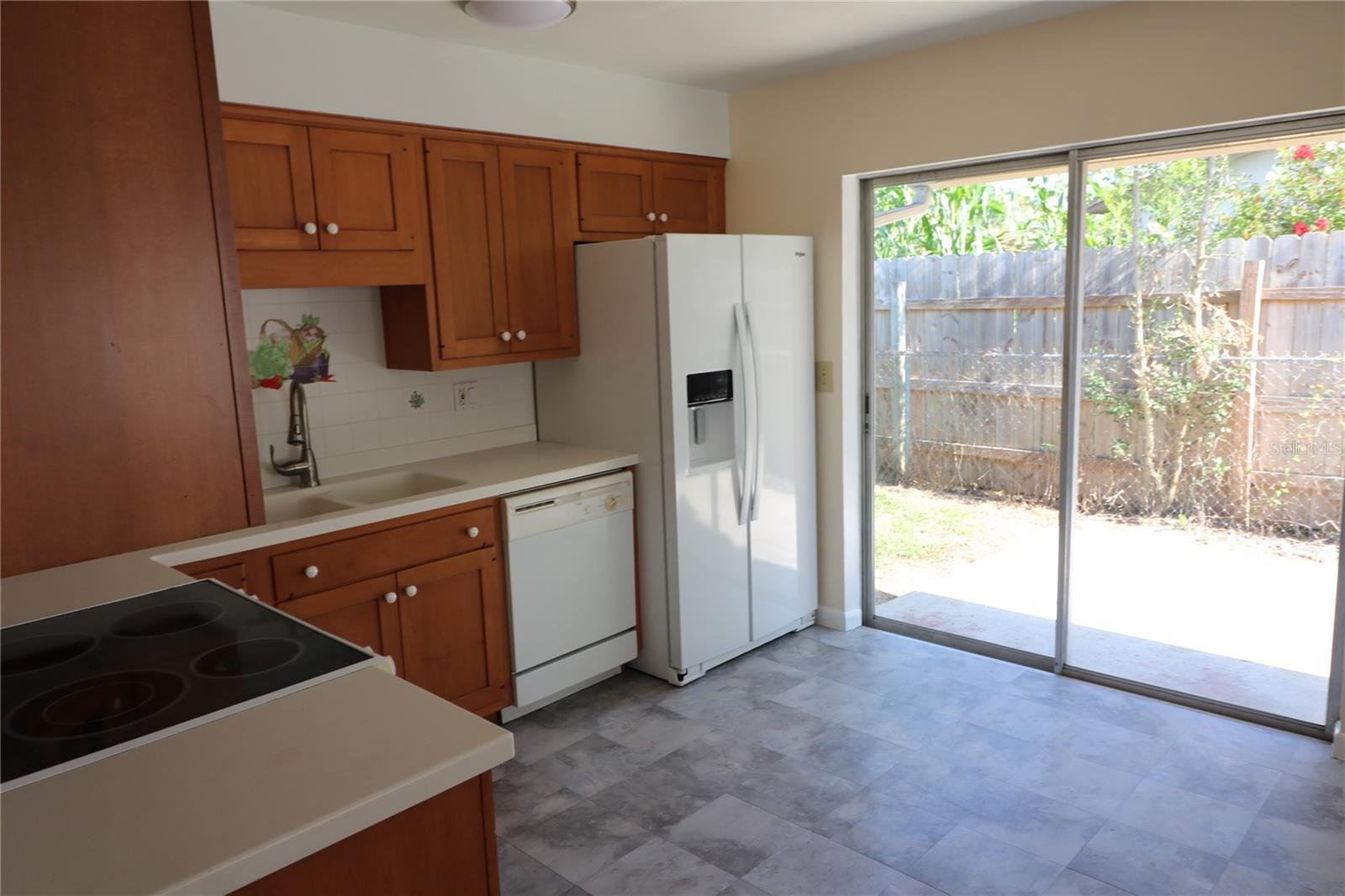 2620 Howard St Property Photo 21