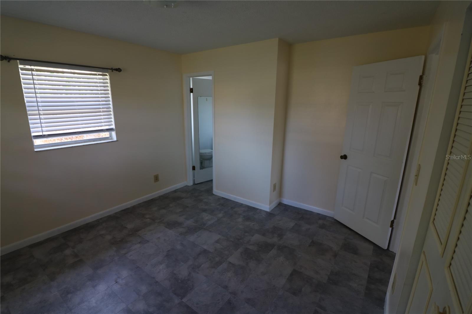 2620 Howard St Property Photo 25