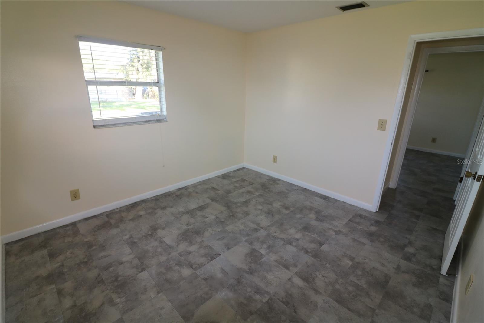 2620 Howard St Property Photo 31