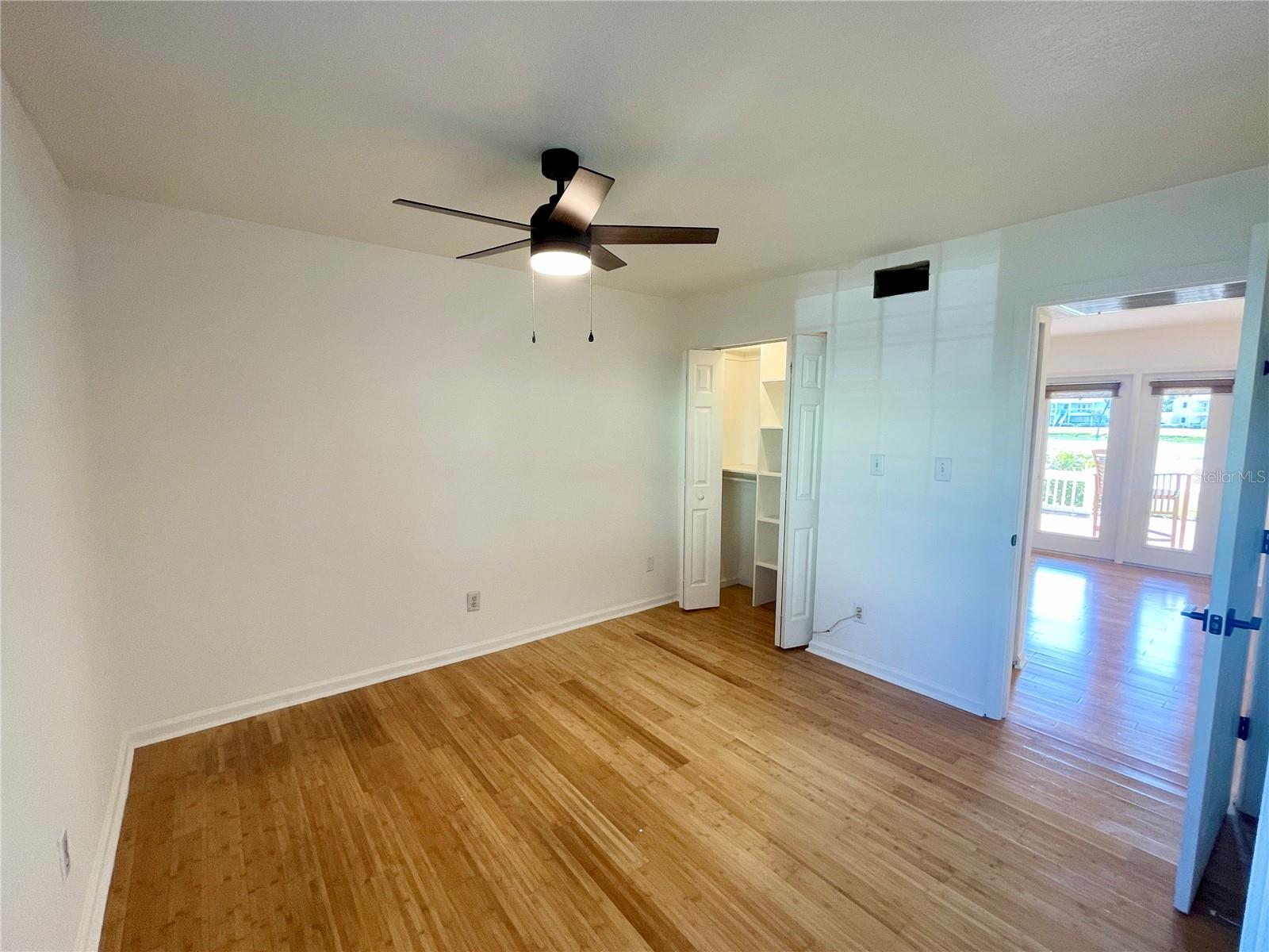 118 Pompano Dr Se #b Property Photo 4