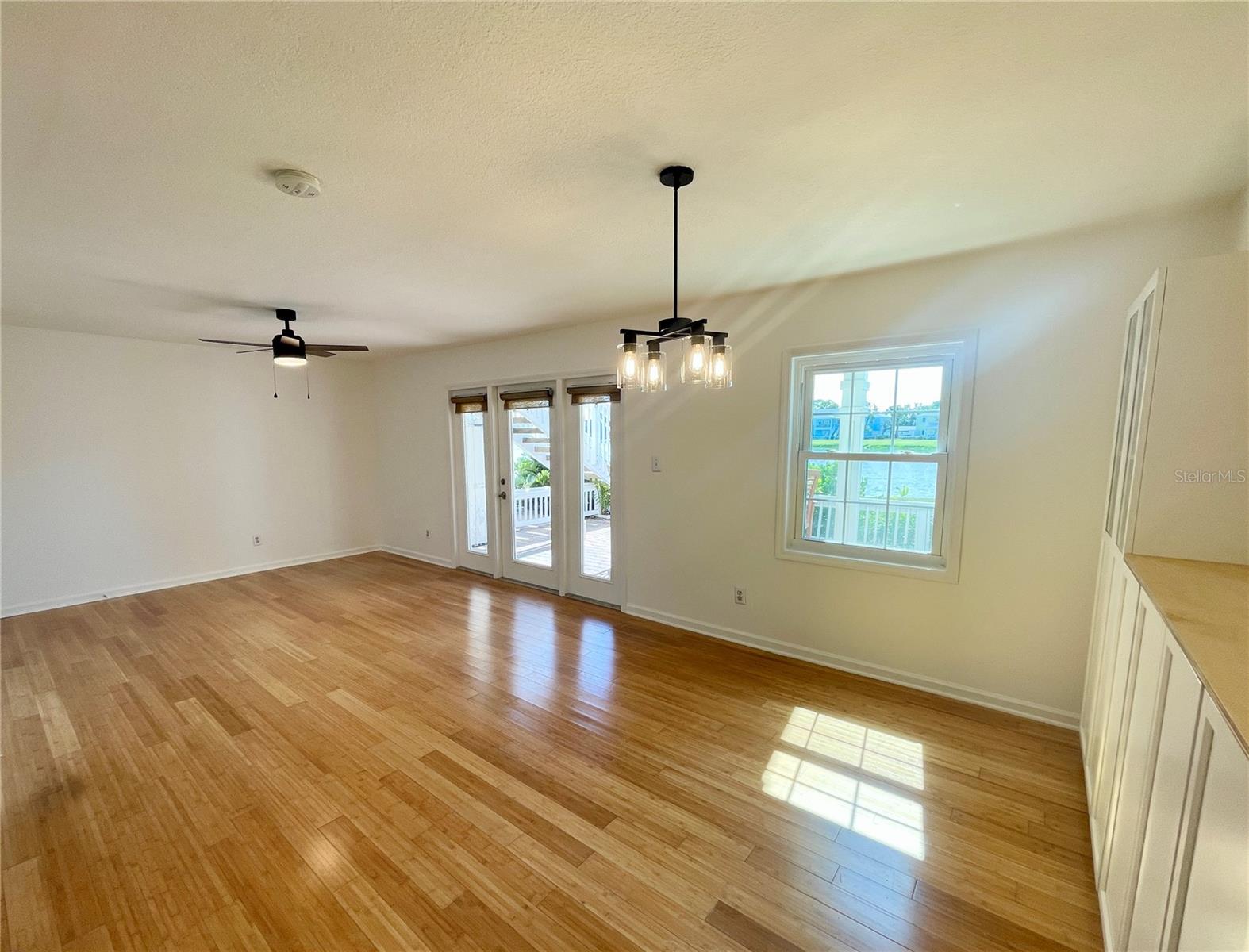118 Pompano Dr Se #b Property Photo 5