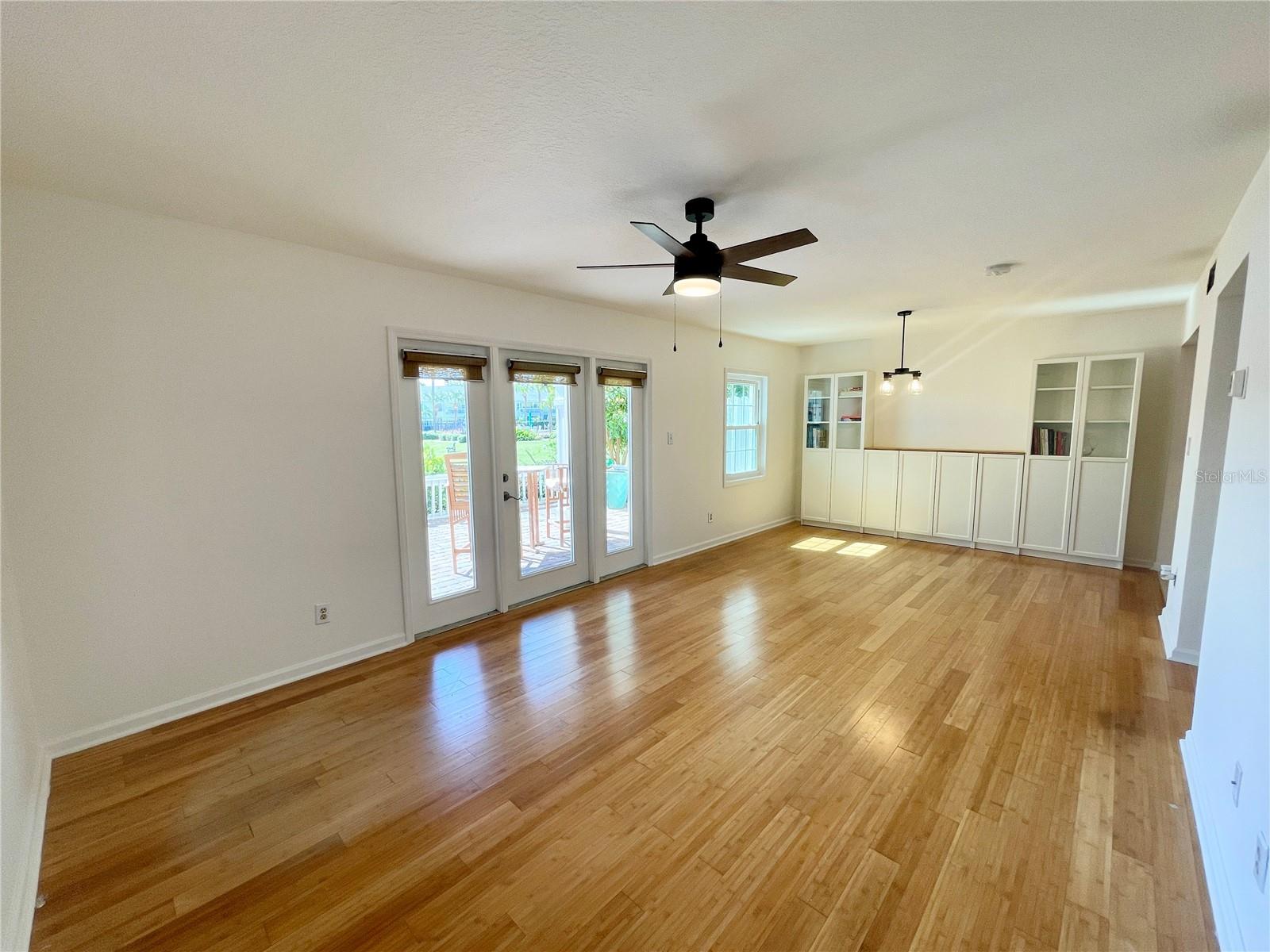 118 Pompano Dr Se #b Property Photo 7