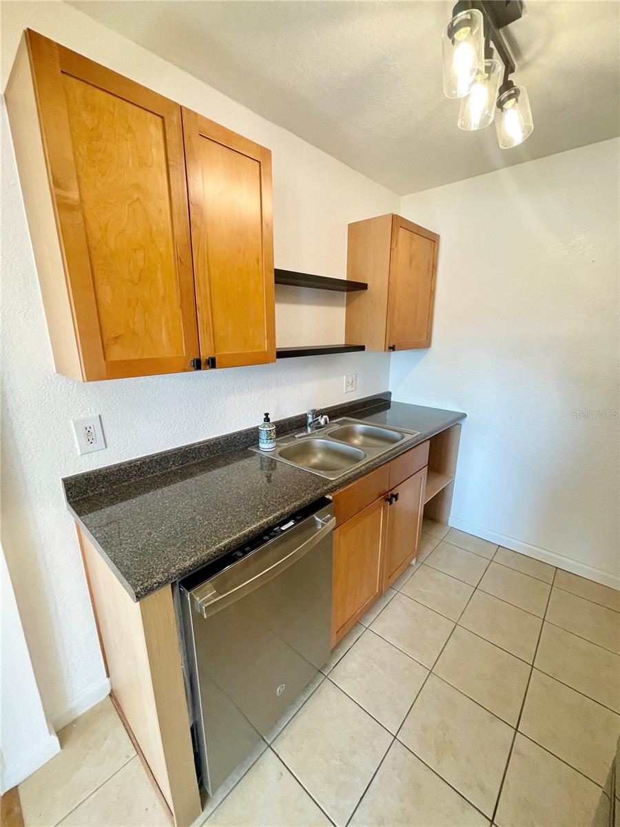 118 Pompano Dr Se #b Property Photo 25