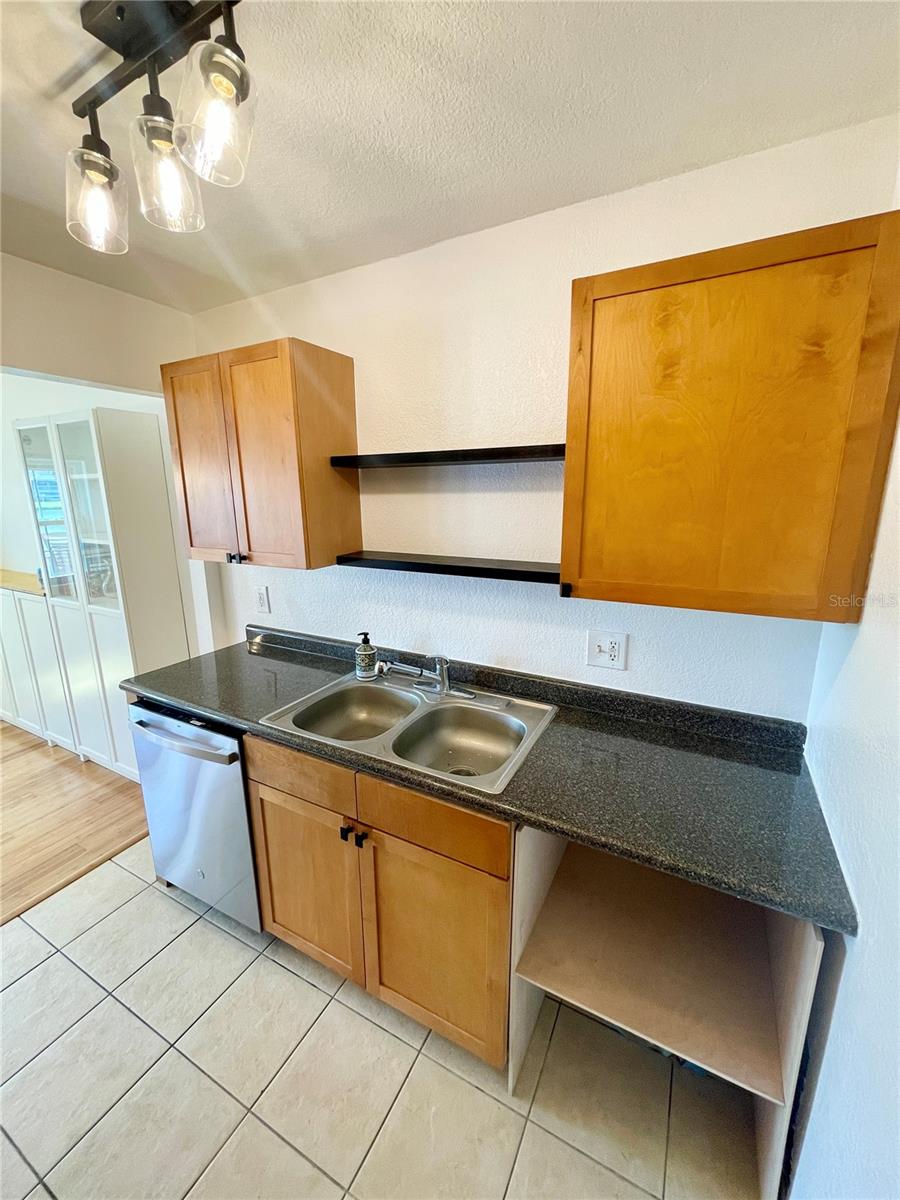 118 Pompano Dr Se #b Property Photo 26