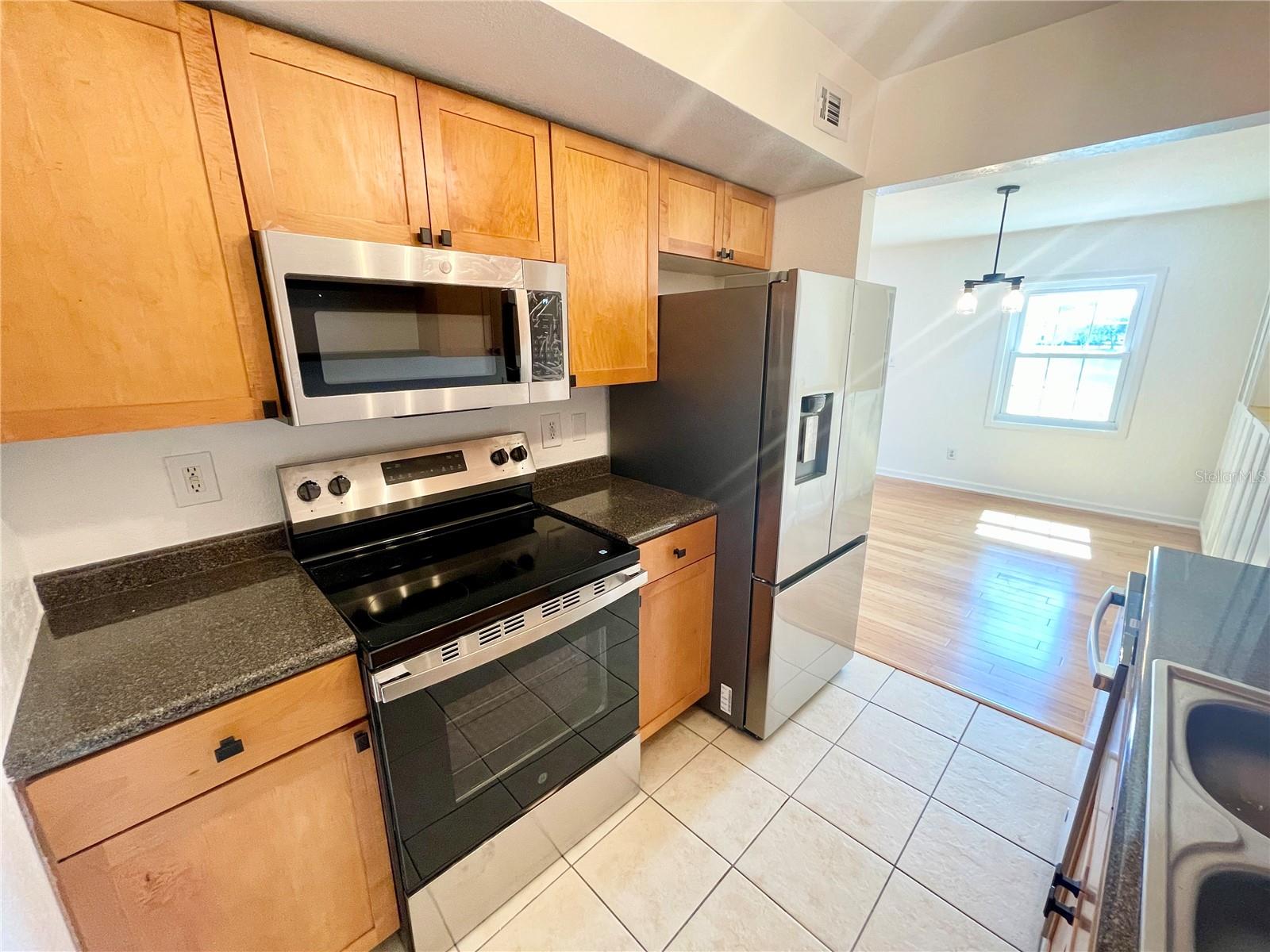118 Pompano Dr Se #b Property Photo 27