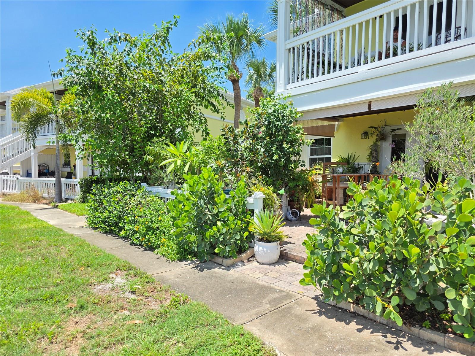 118 Pompano Dr Se #b Property Photo 36