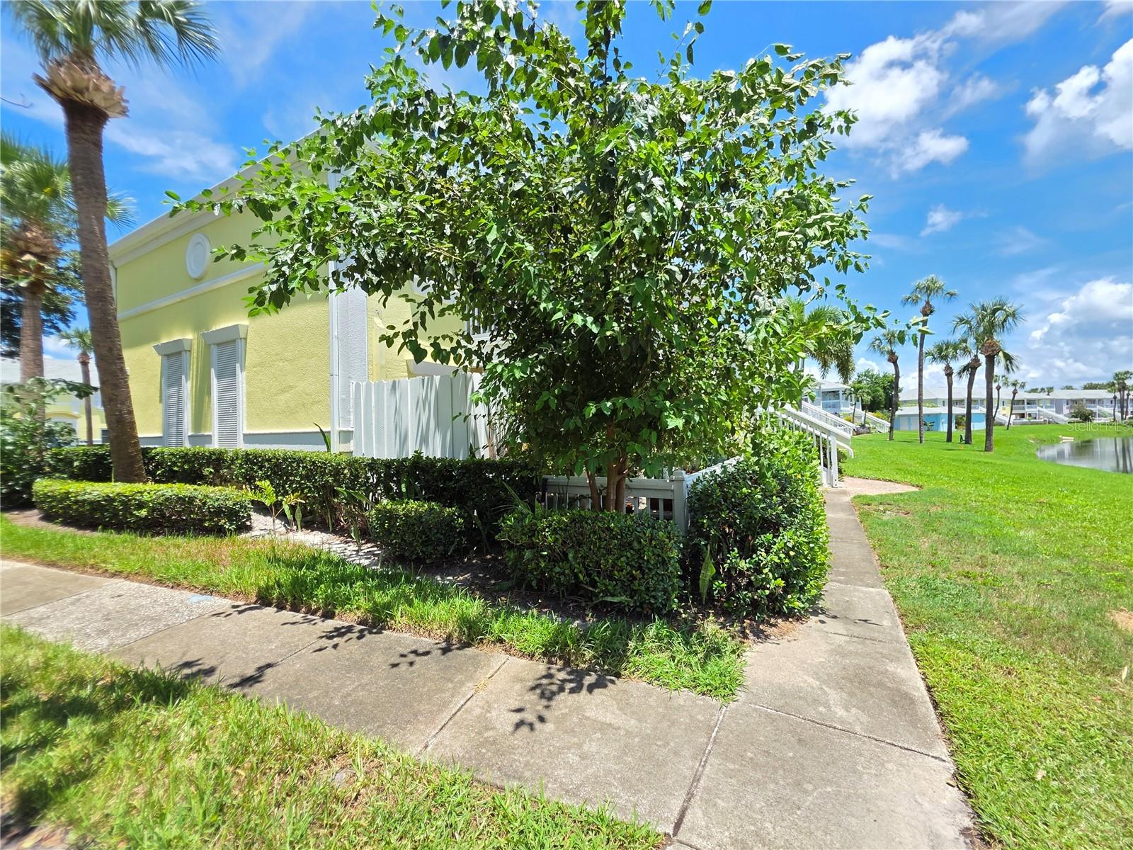 118 Pompano Dr Se #b Property Photo 39