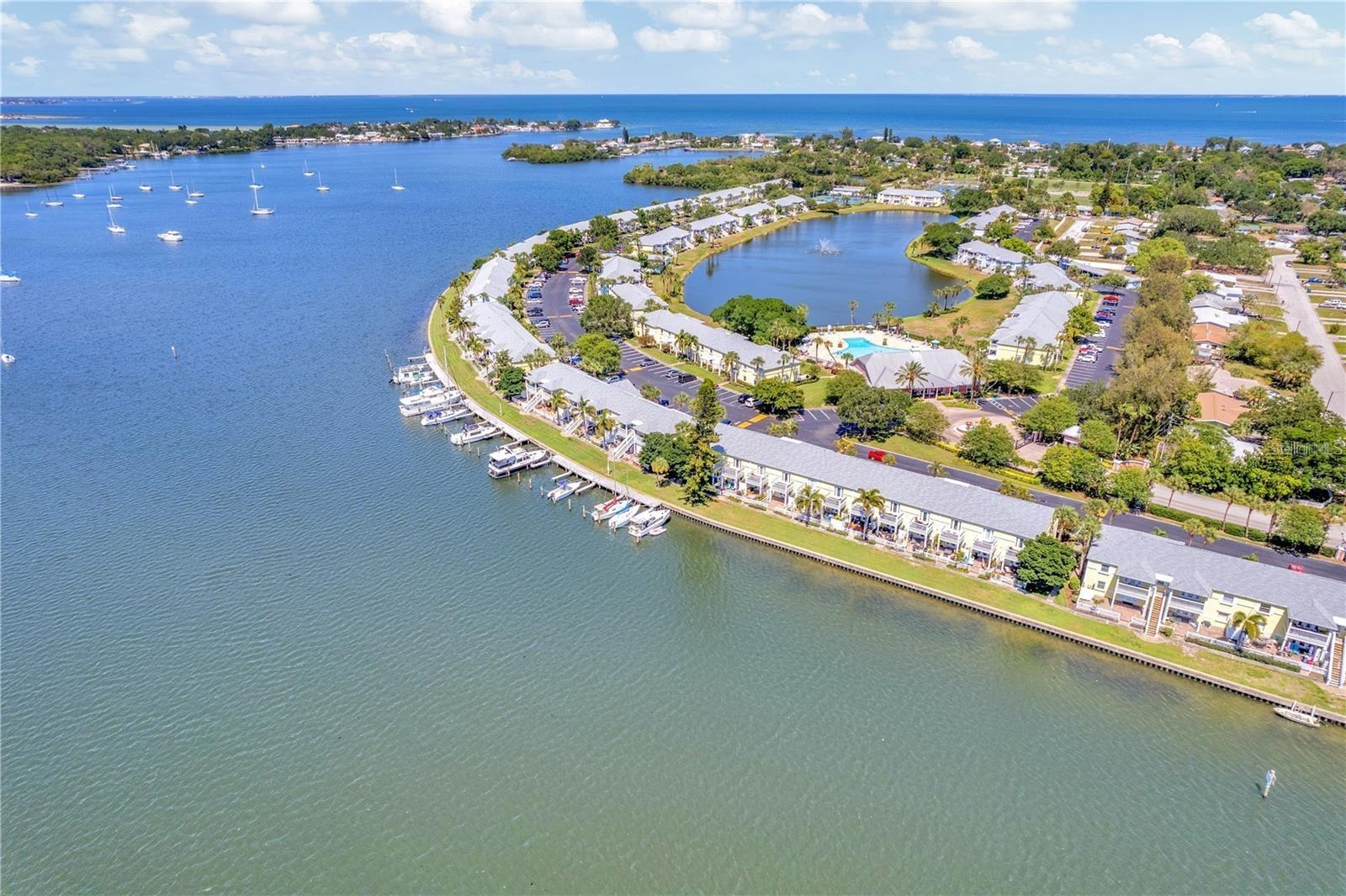 118 Pompano Dr Se #b Property Photo 43