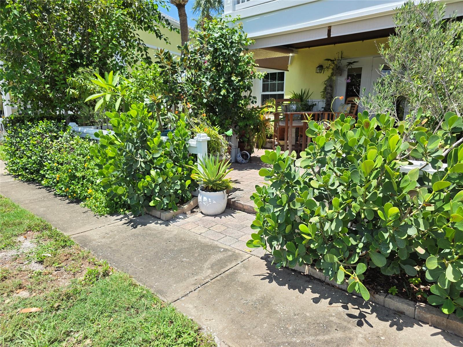 118 Pompano Dr Se #b Property Photo 54