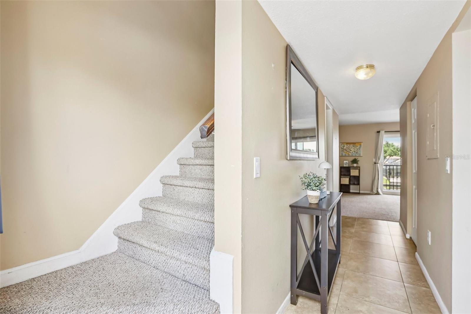 6325 Newtown Cir #25b2 Property Photo 9