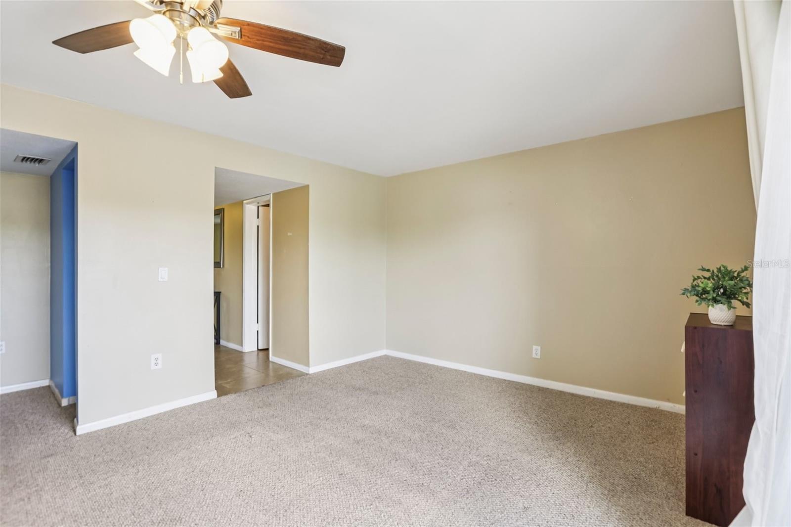 6325 Newtown Cir #25b2 Property Photo 13
