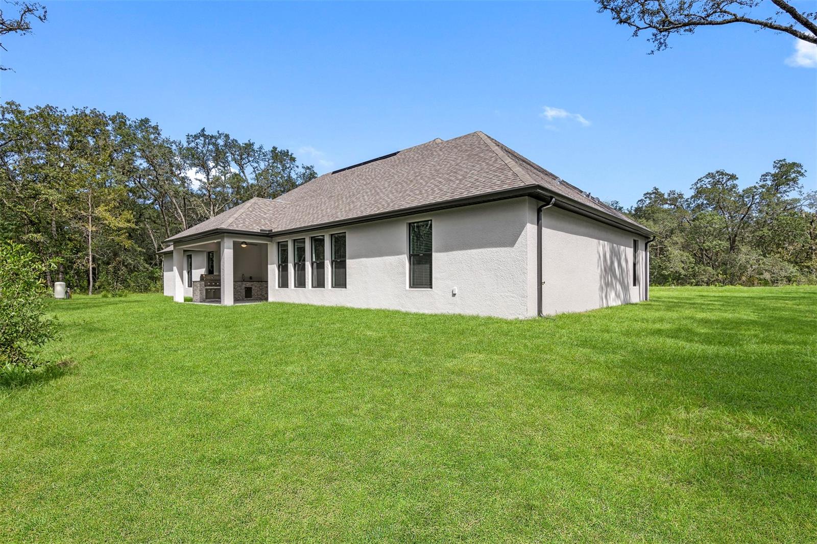 17558 Lippizan Ln Property Photo 2