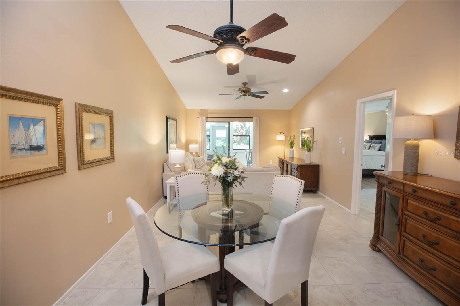 1306 Golfview Dr Property Photo 6