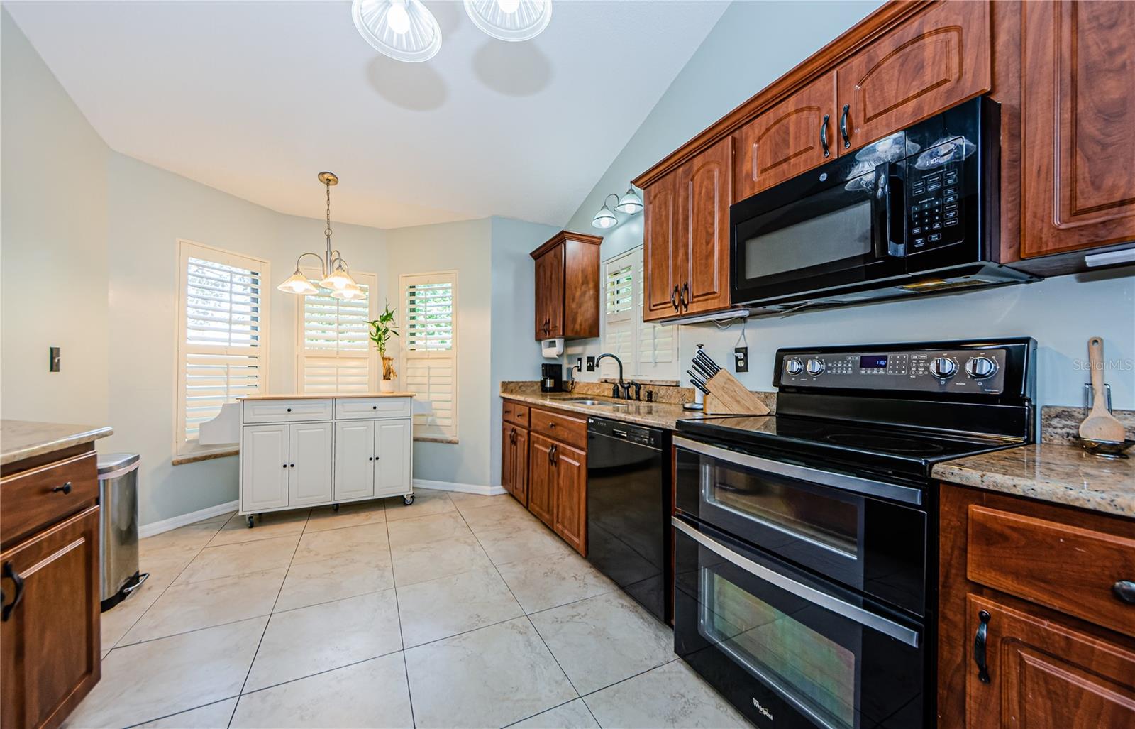 3647 Muirfield Ct Property Photo 6
