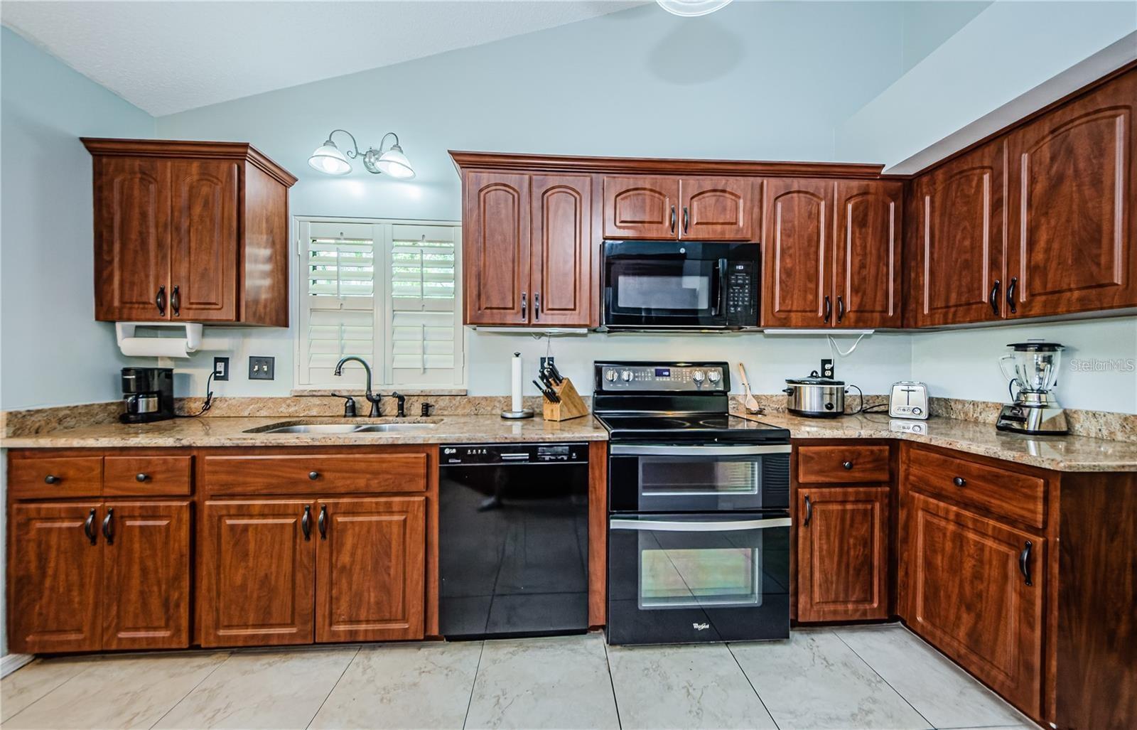 3647 Muirfield Ct Property Photo 9