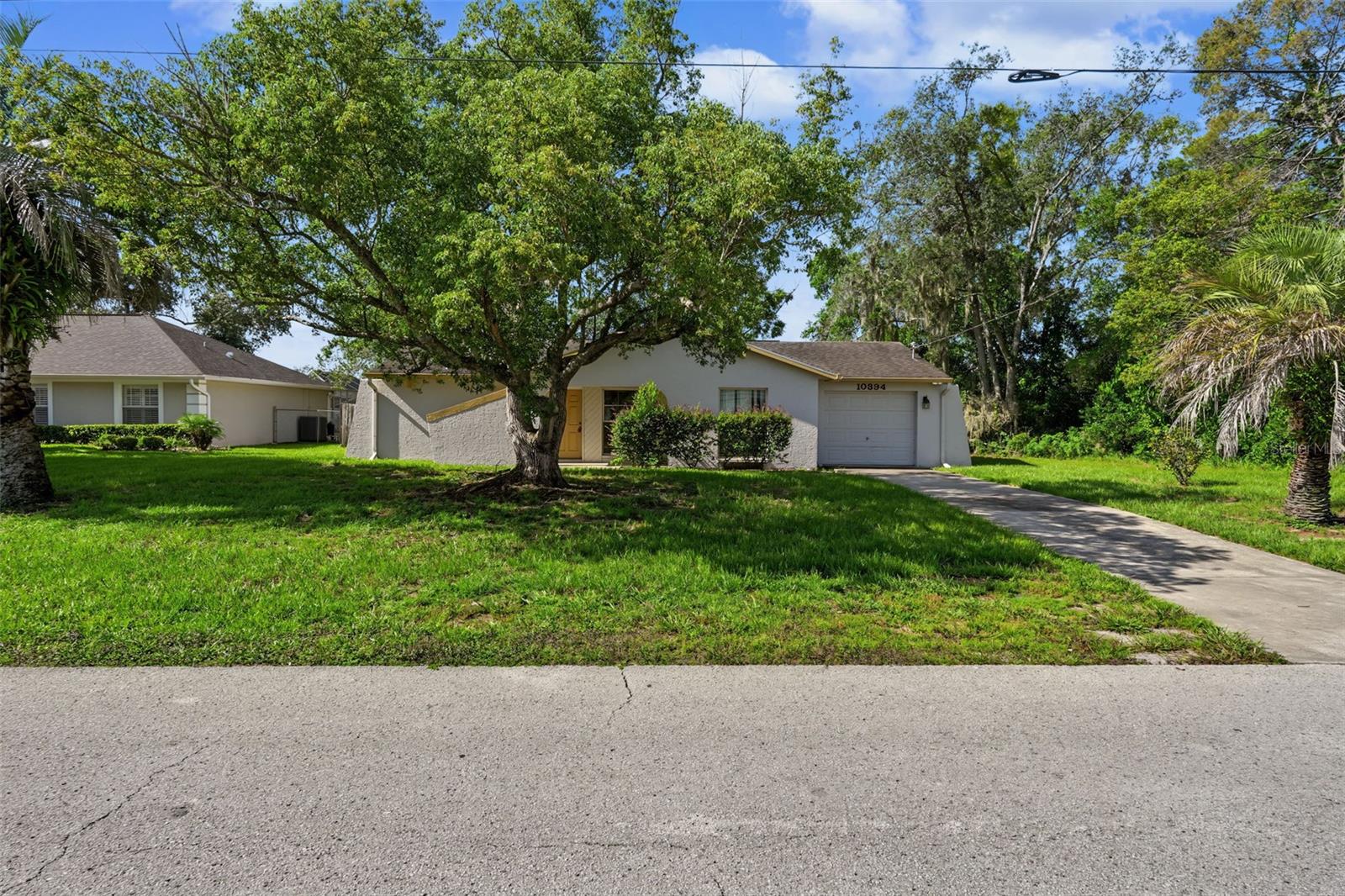 10394 Upton St Property Photo 4