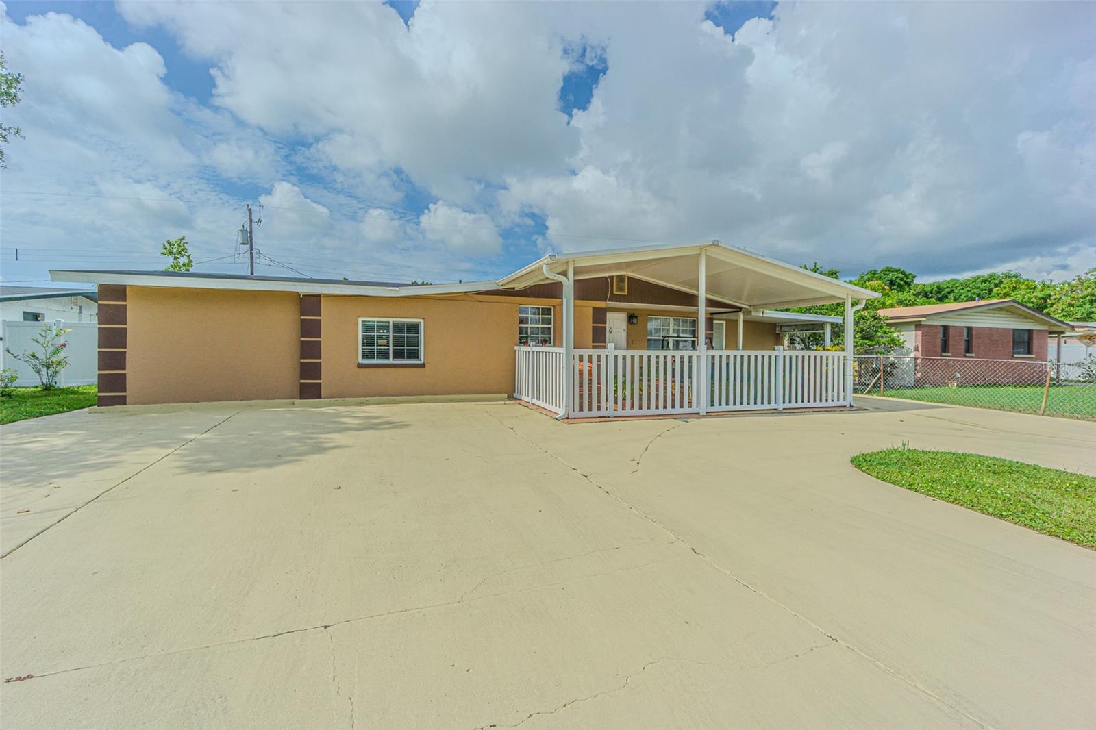 4536 W Idlewild Ave Property Photo 2