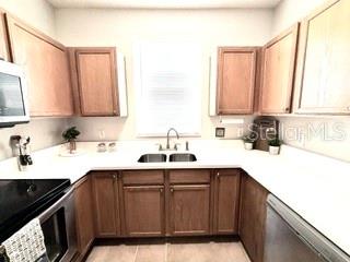 12253 Country White Cir Property Photo 9