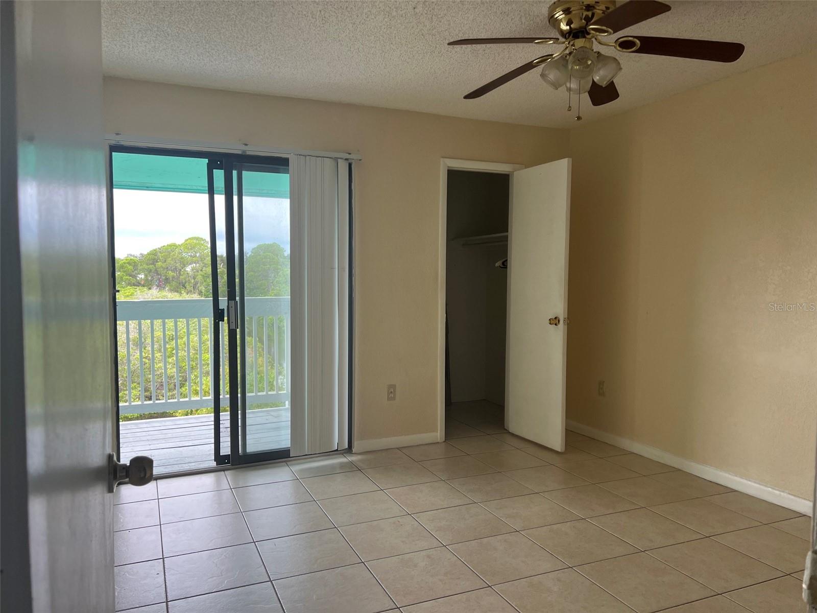 455 Alt 19 S #202 Property Photo 3