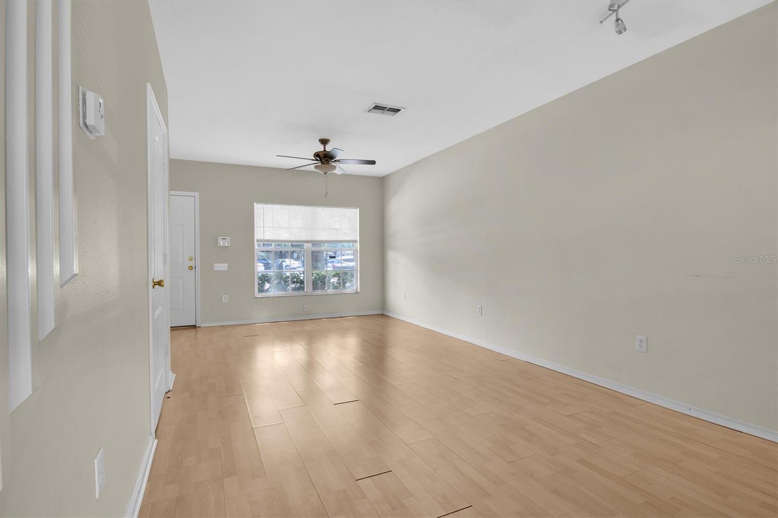 1338 Standridge Dr Property Photo 5