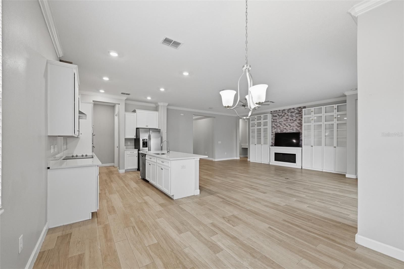 16920 Scuba Crest St Property Photo 17