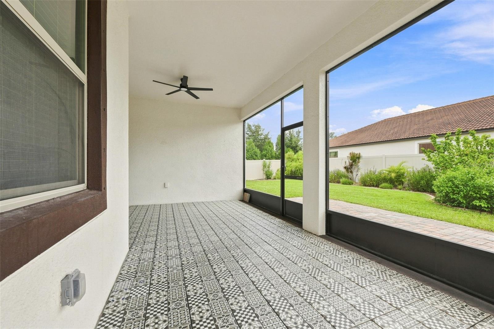 16920 Scuba Crest St Property Photo 41